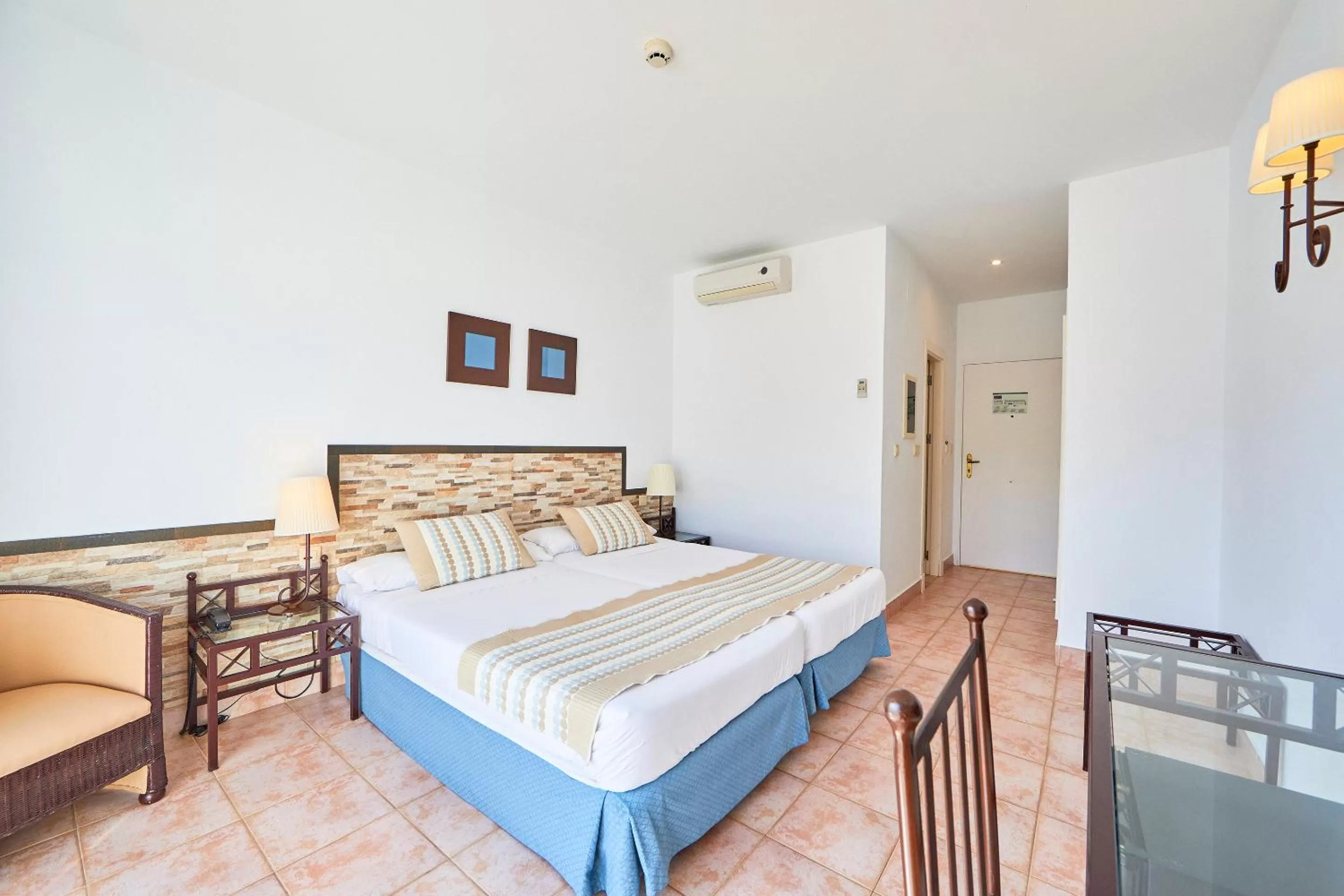 Triple Room in FERGUS Conil Park