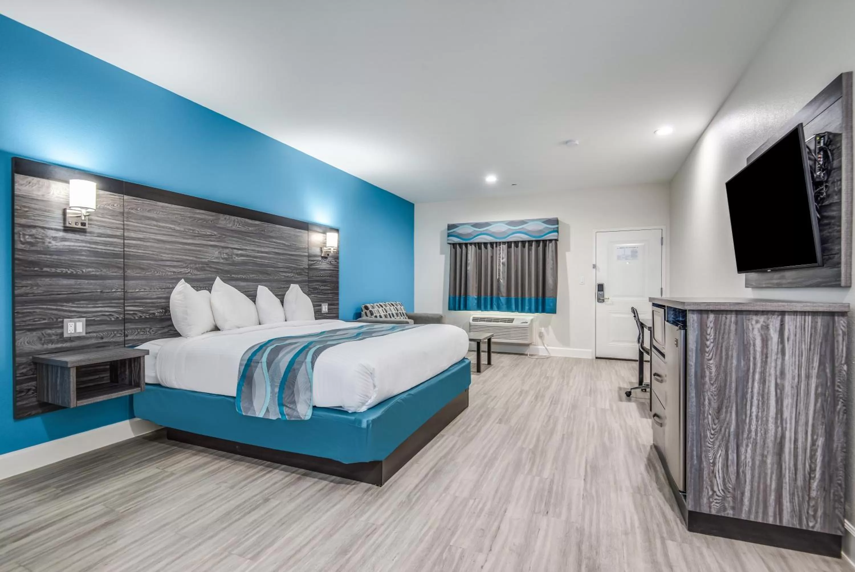 King Room - Disability Access in Americas Best Value Inn & Suites Houston at Hwy 6