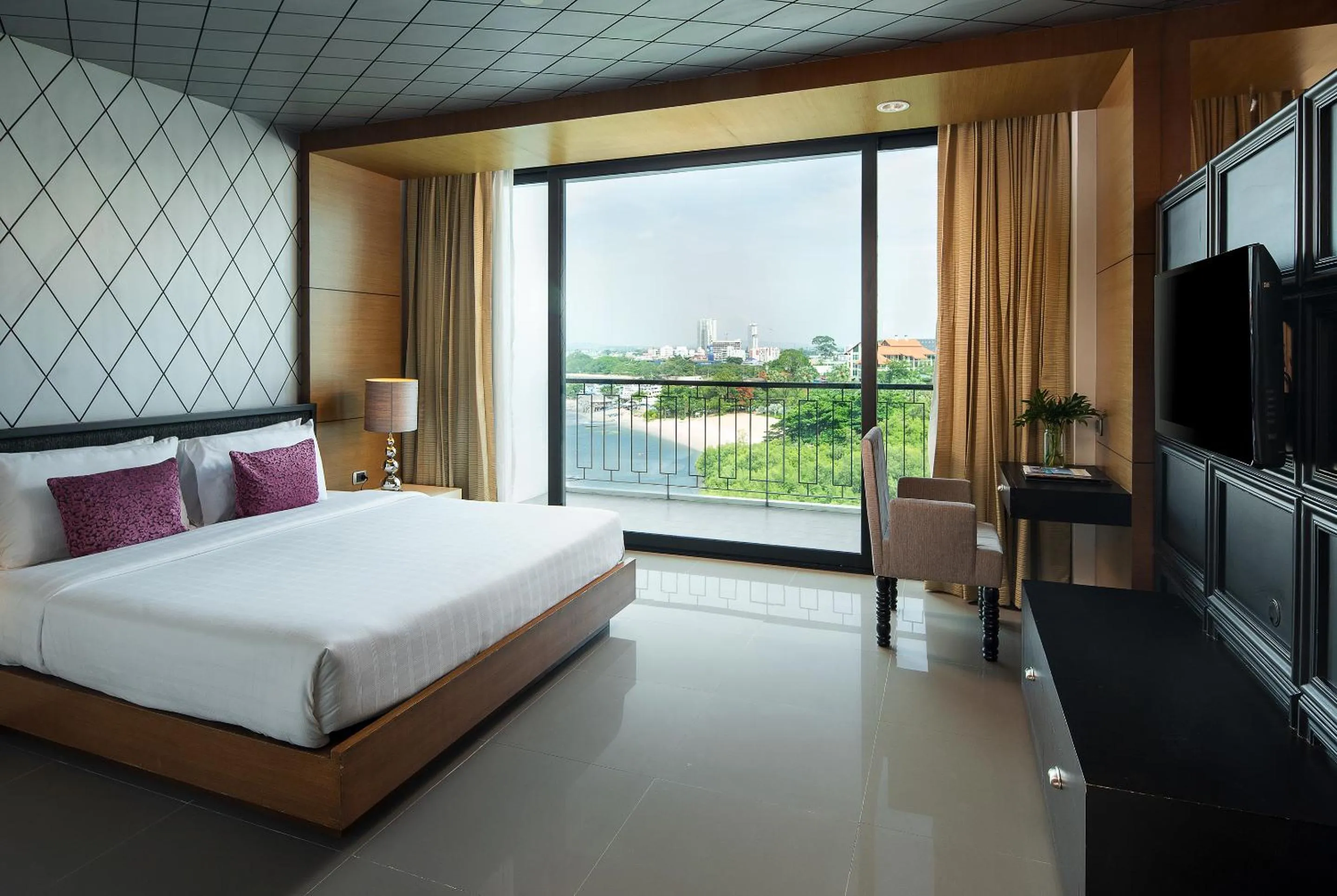 Two-Bedroom Way Suite Sea View in Way Hotel Pattaya