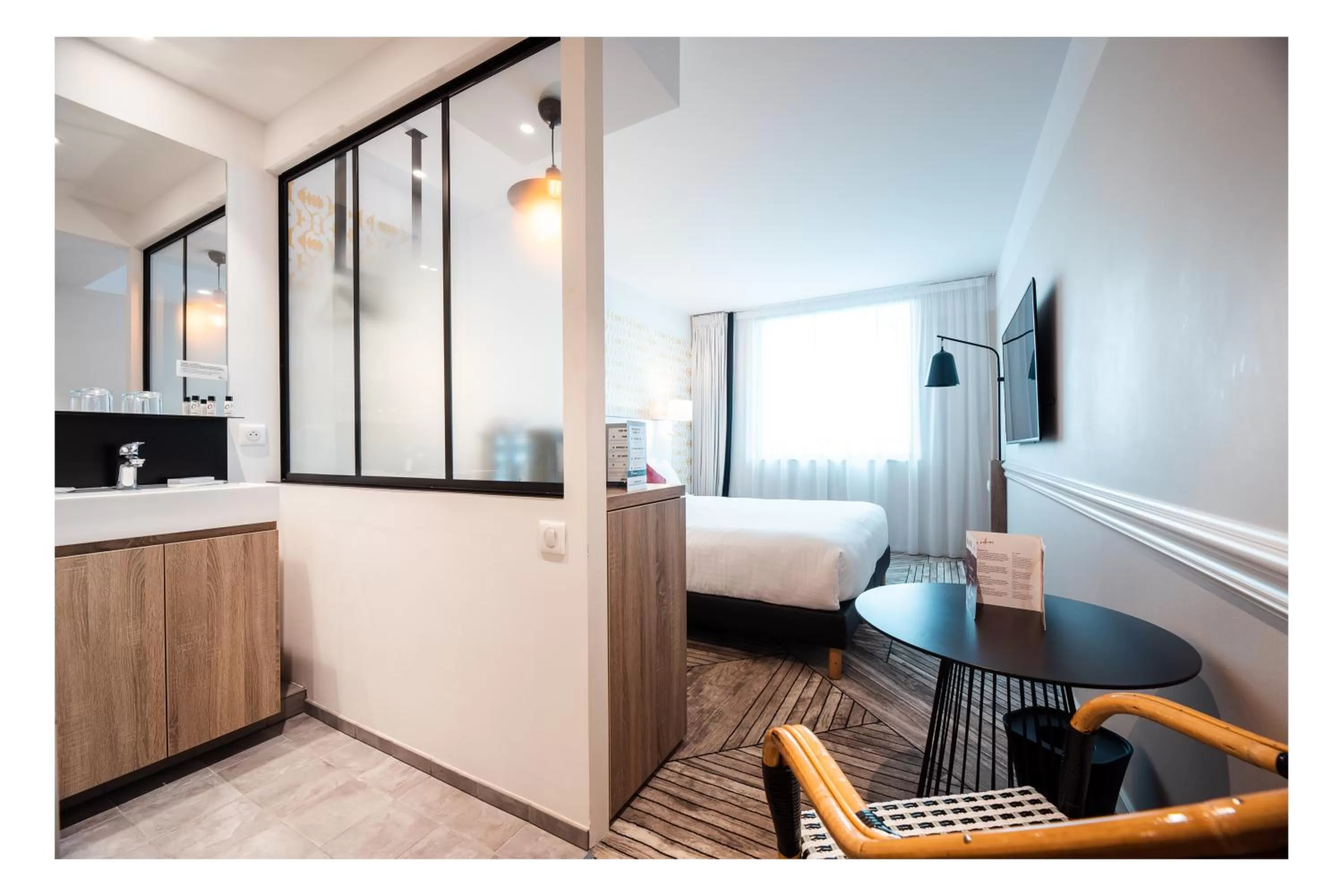 Double Room Executive in The Originals Boutique, Hôtel Maison Montmartre Paris Les Puces