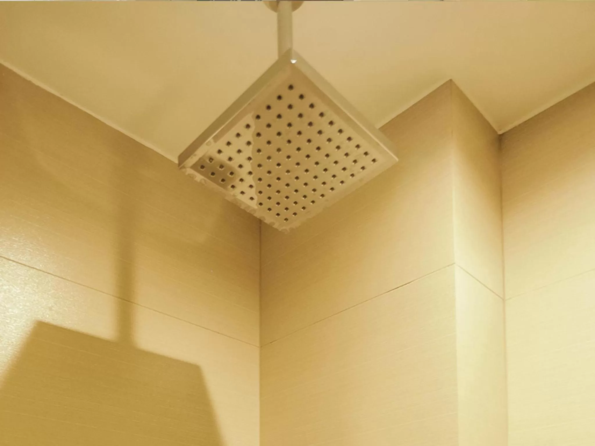 Standard Queen Room in Go Hotels Manila Airport Road