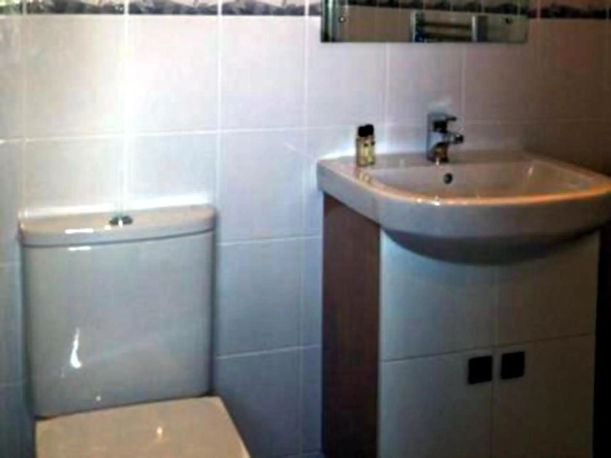 Twin Room in Clifton Hotel