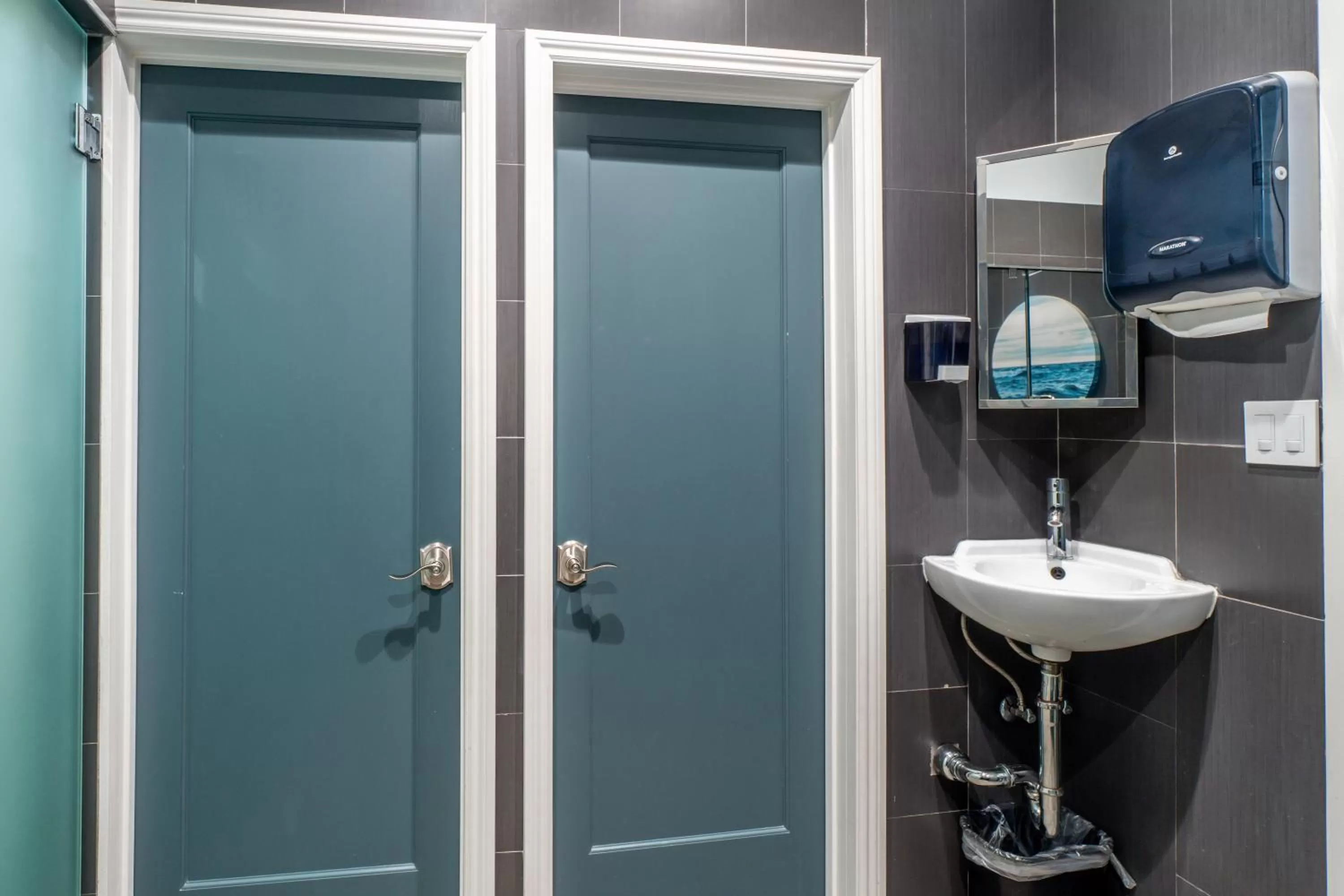 Standard Double Room with Shared Bathroom - single occupancy in Ram's Hotel