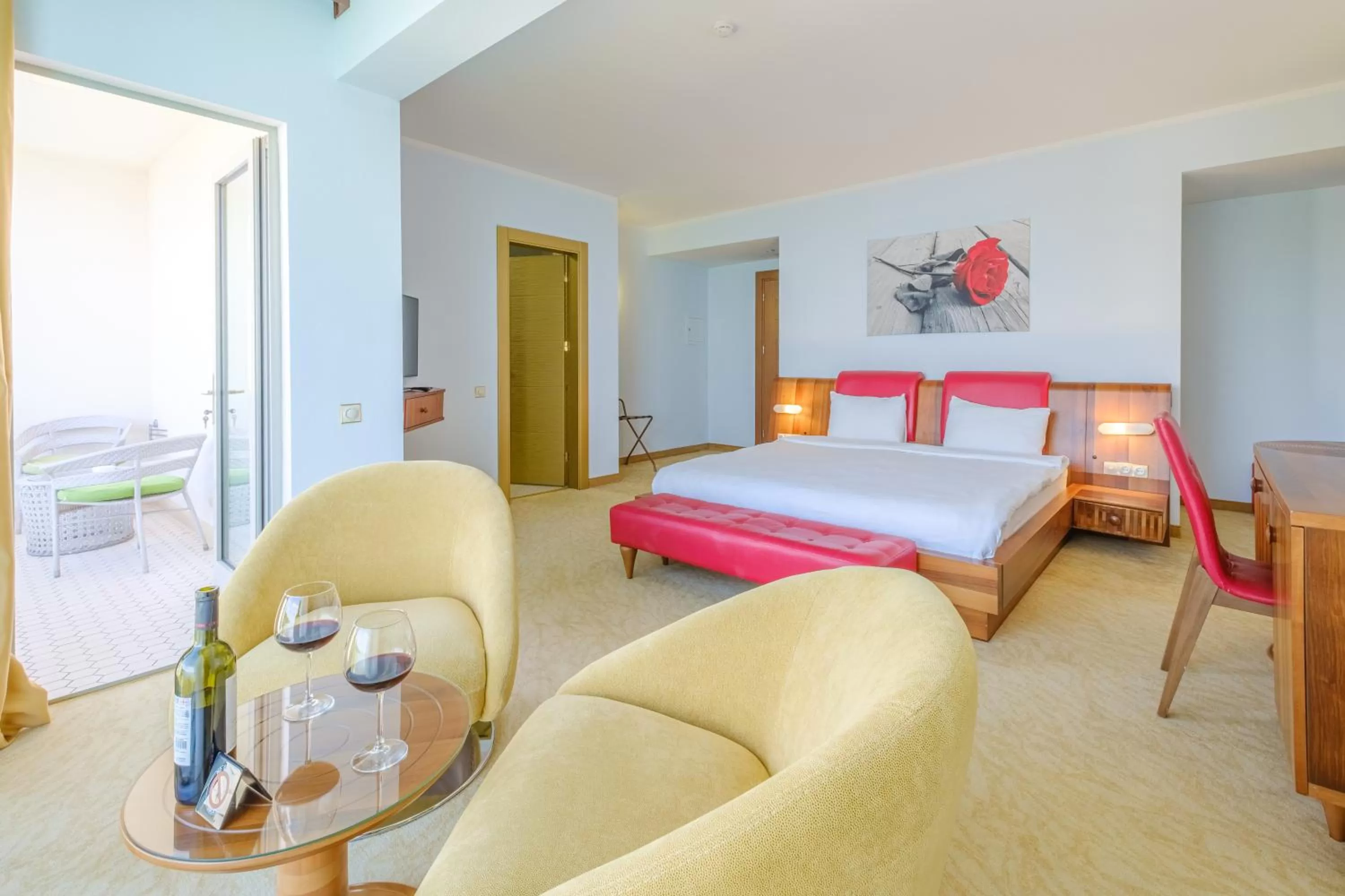 Deluxe Double Room with Balcony and Sea View in Castello Mare Hotel