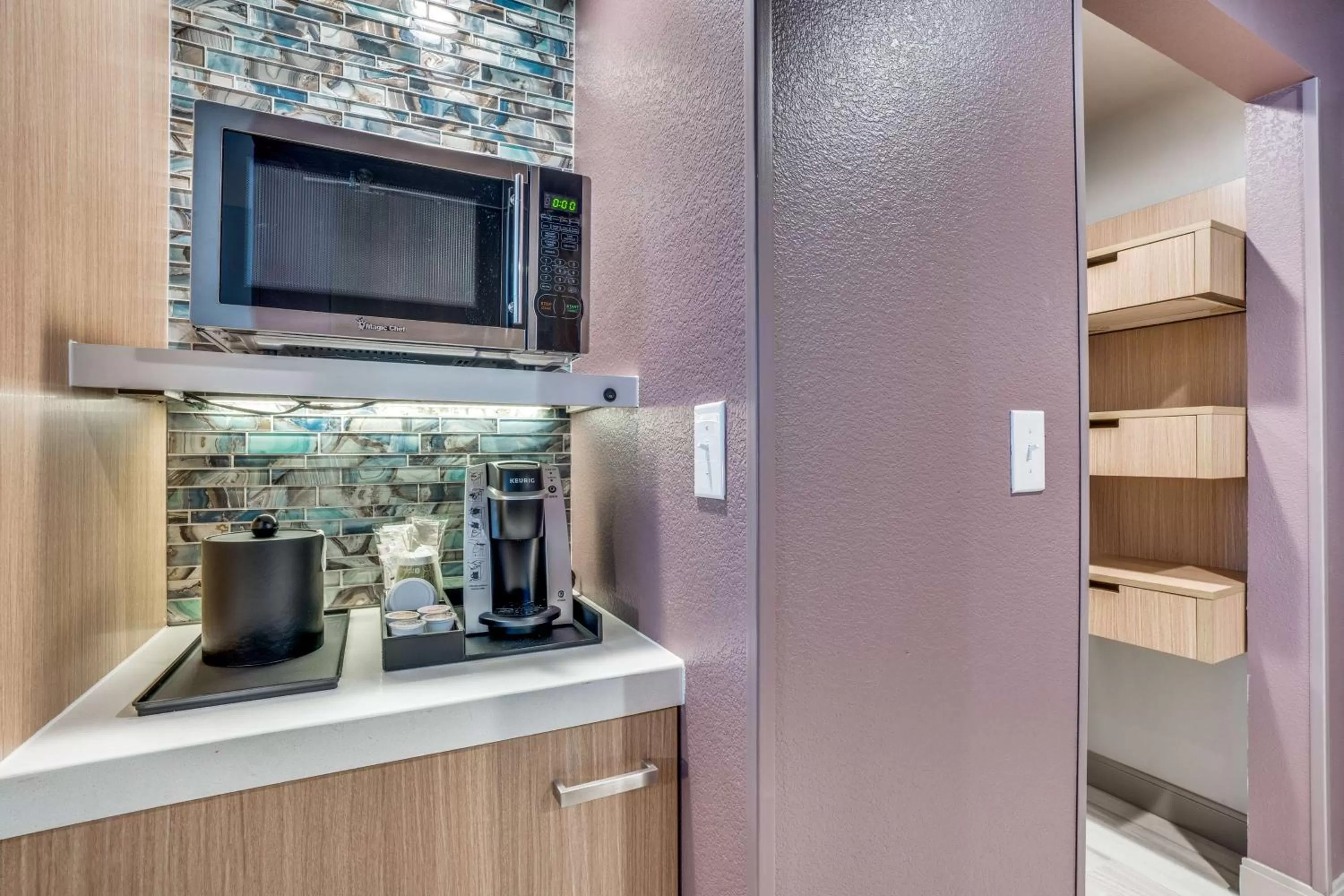 Deluxe King Room in Hilton Garden Inn Dallas-Central Expy/North Park Area, Tx