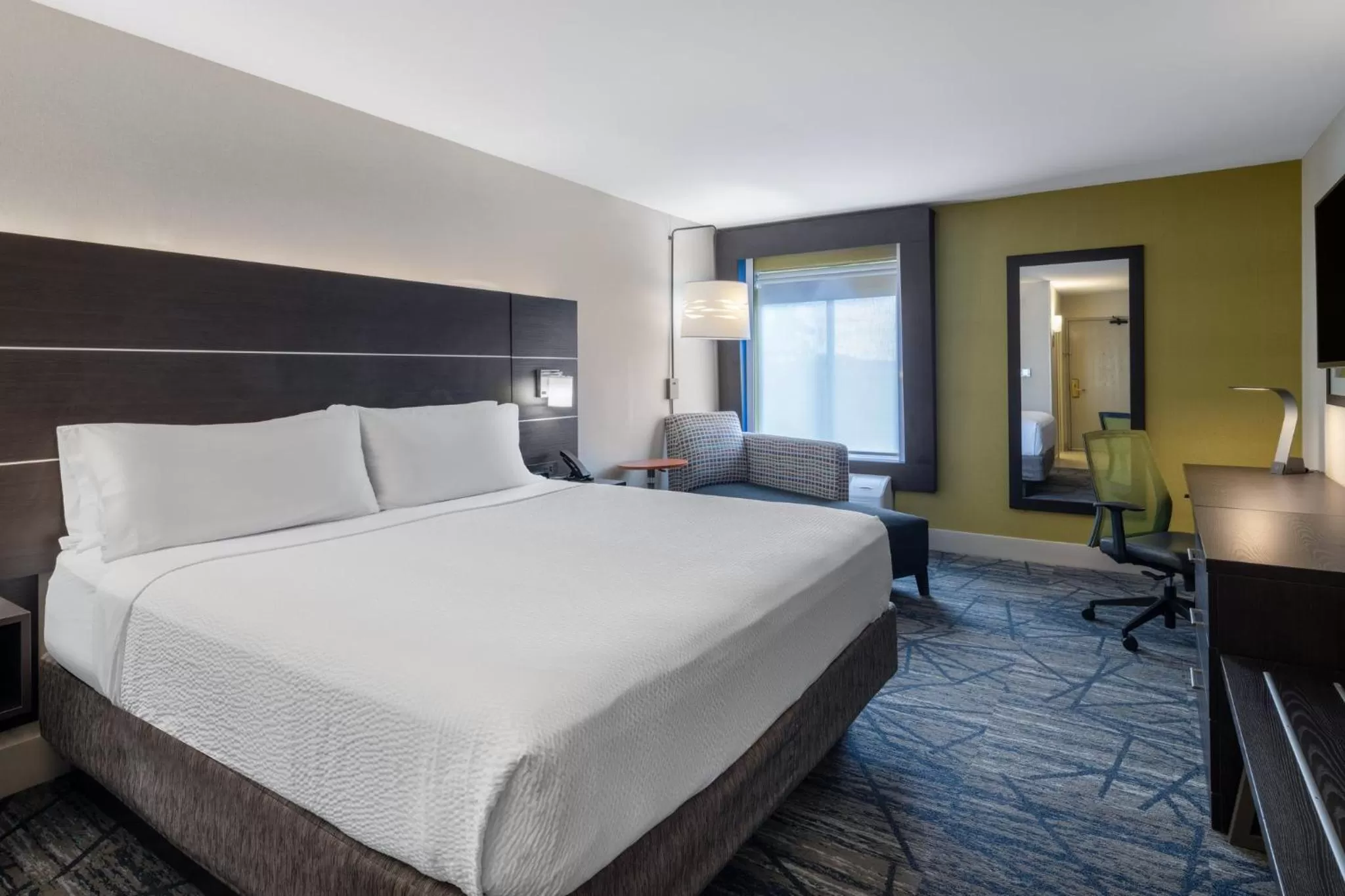 Standard King Room in Holiday Inn Express Corydon by IHG