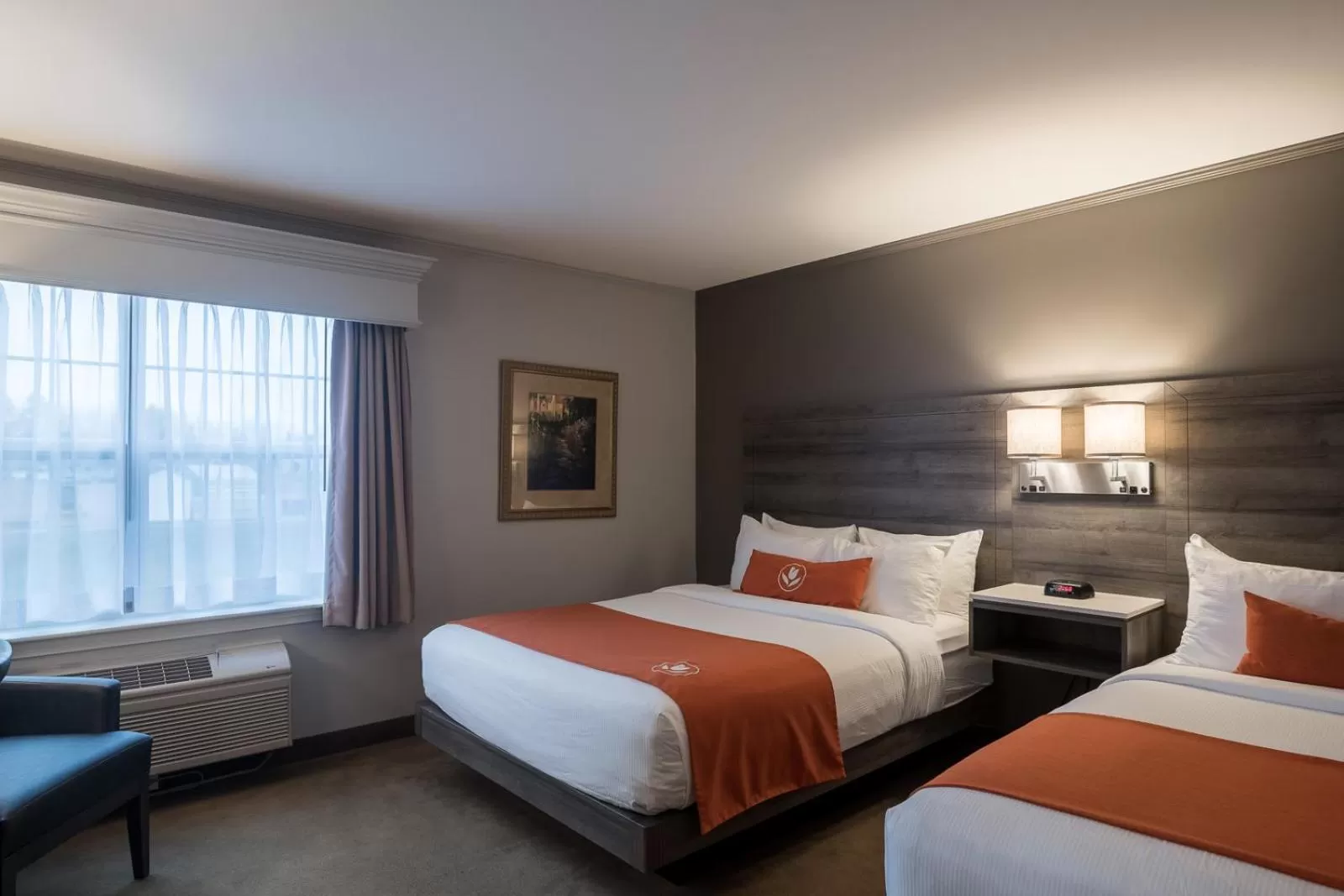 Standard Queen Room with Two Queen Beds in Amsterdam Inn & Suites Moncton
