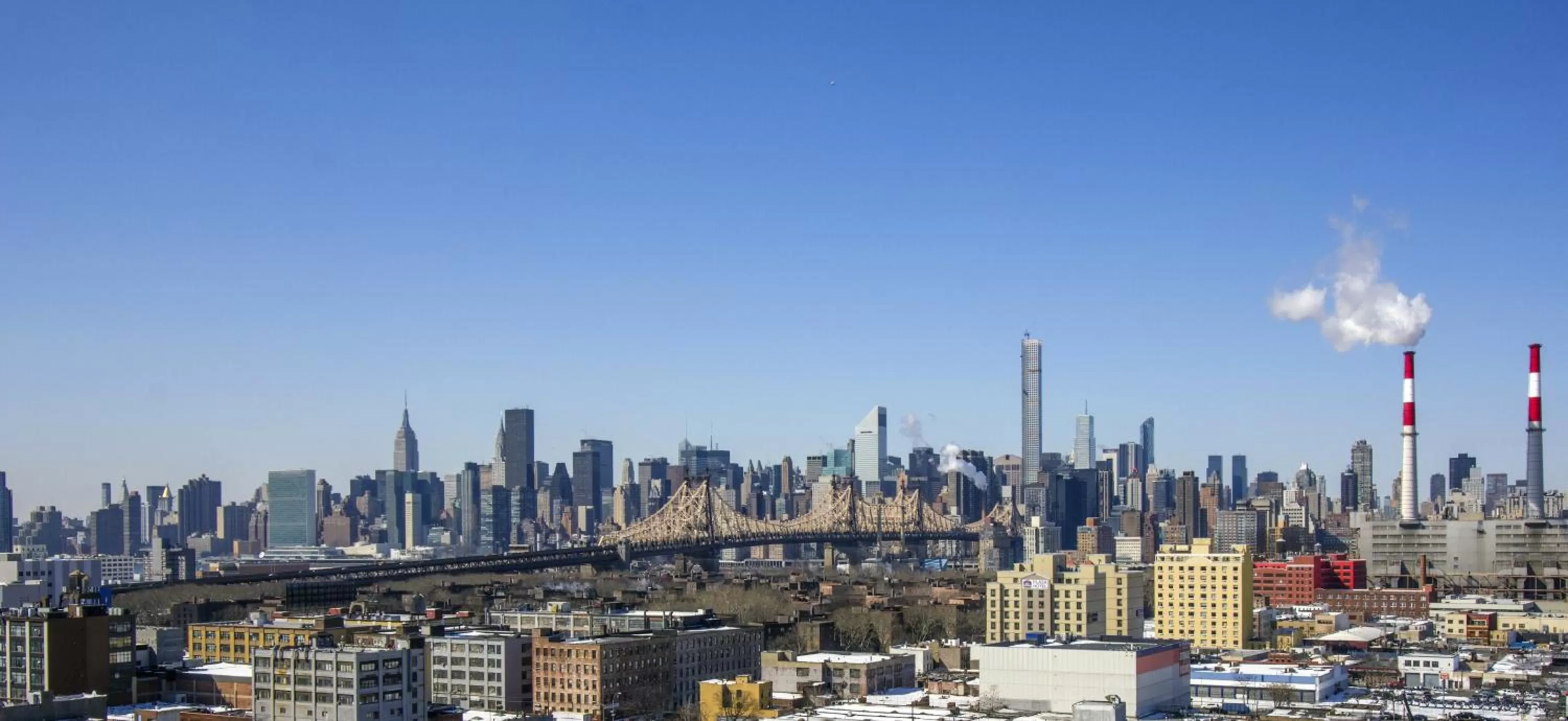 Corner King Room with Manhattan View Balcony in Boro Hotel