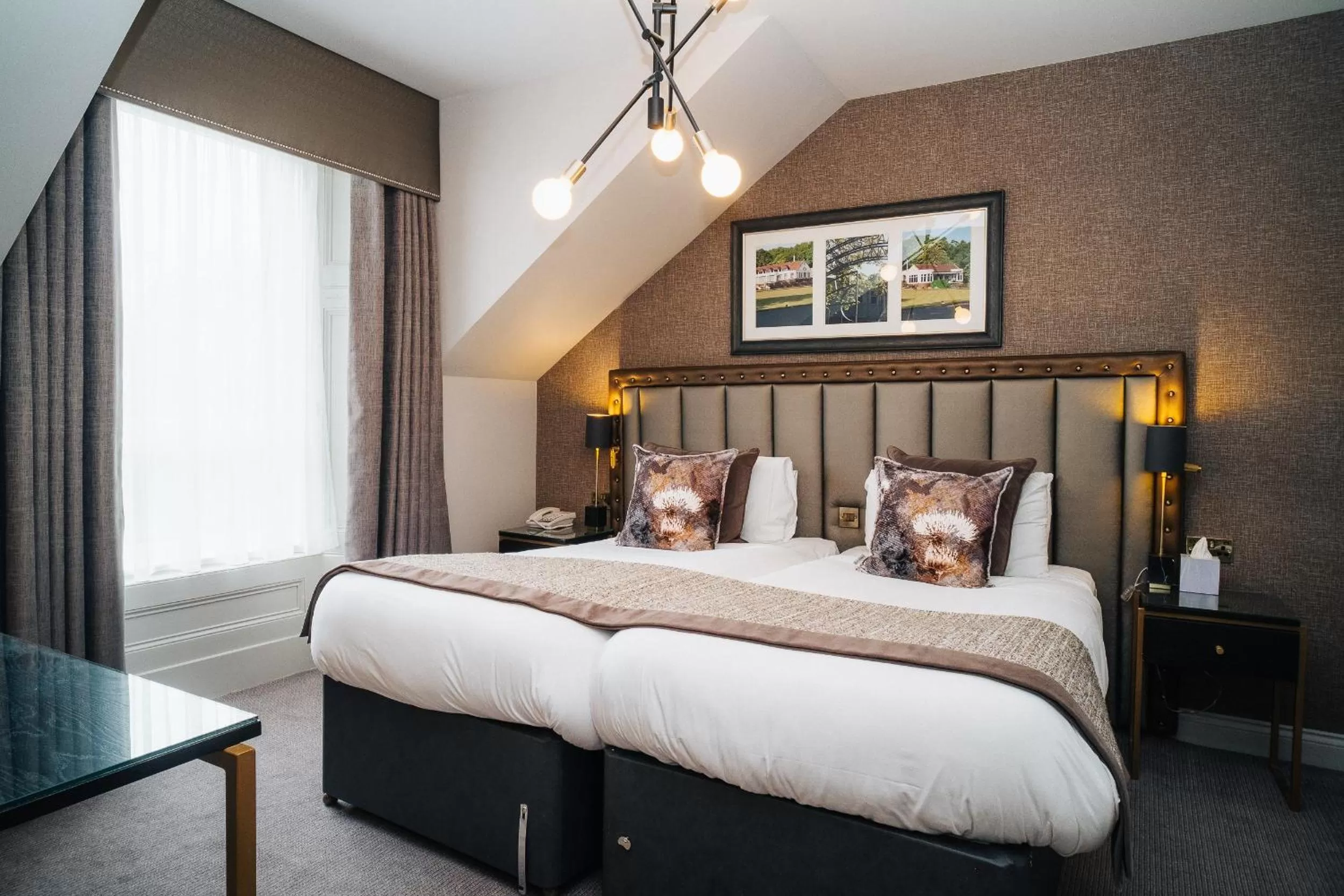 Classic Twin Room in Number 10 Hotel