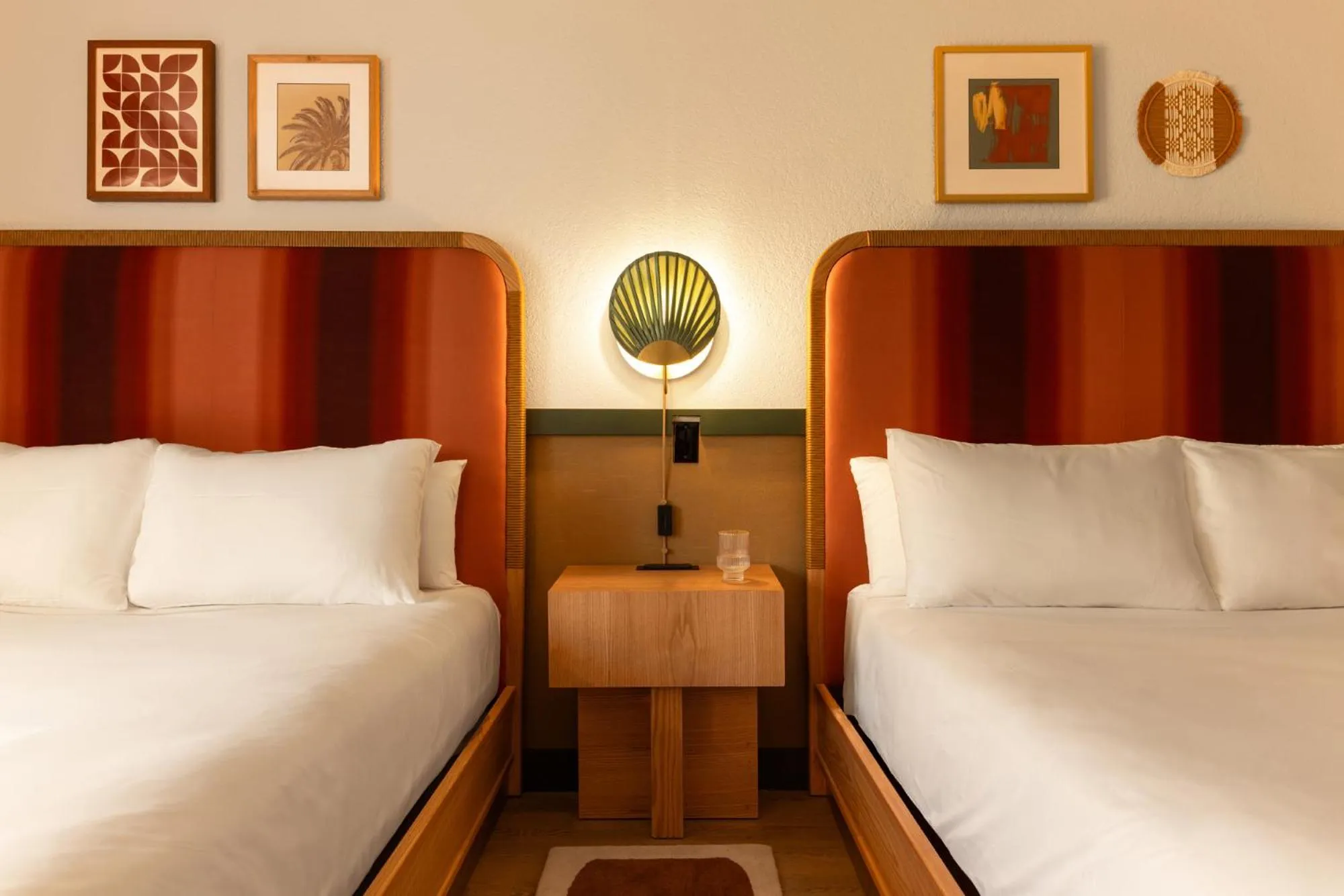 Double Queen in Life House, Palm Springs