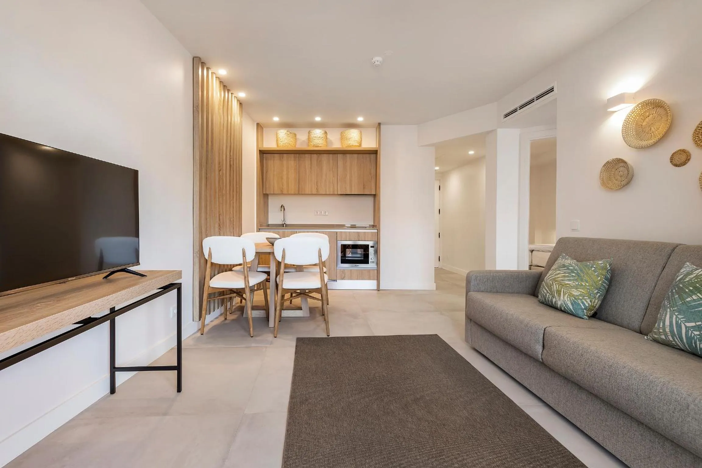 Sea View Deluxe Two-Bedroom Apartment  in Clube Maria Luisa