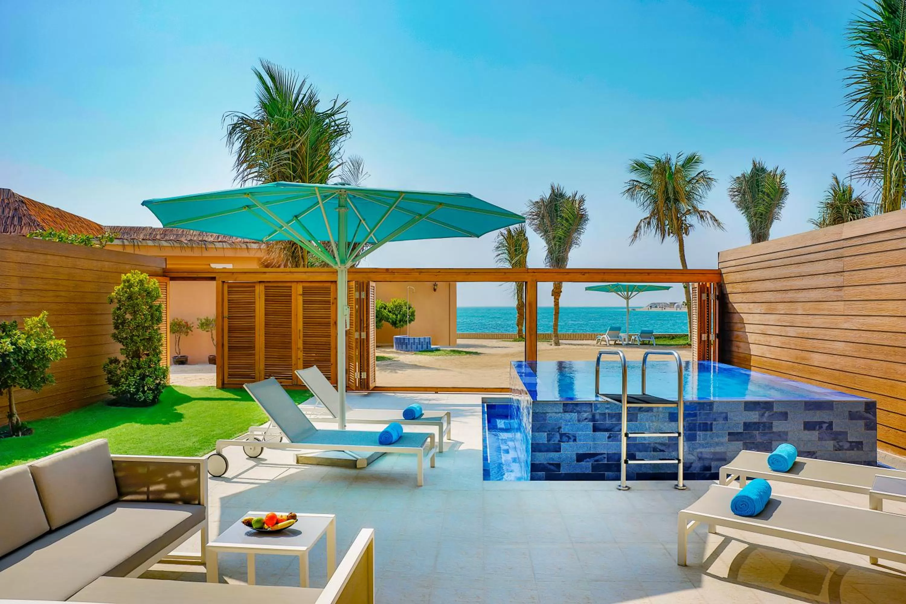Junior Beach Pool Suite in Anantara World Islands Dubai Resort