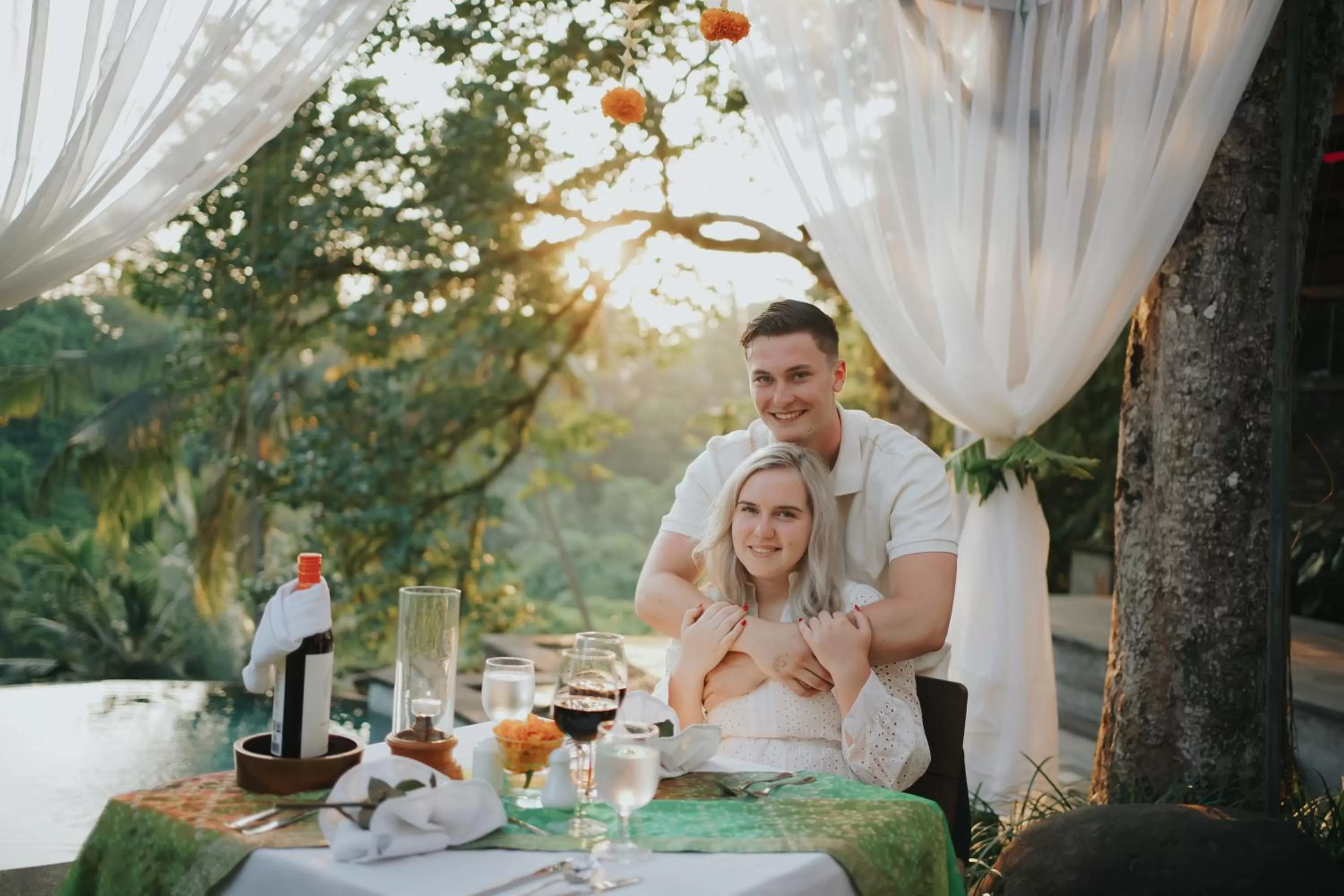 Restaurant/places to eat in Bucu View Resort
