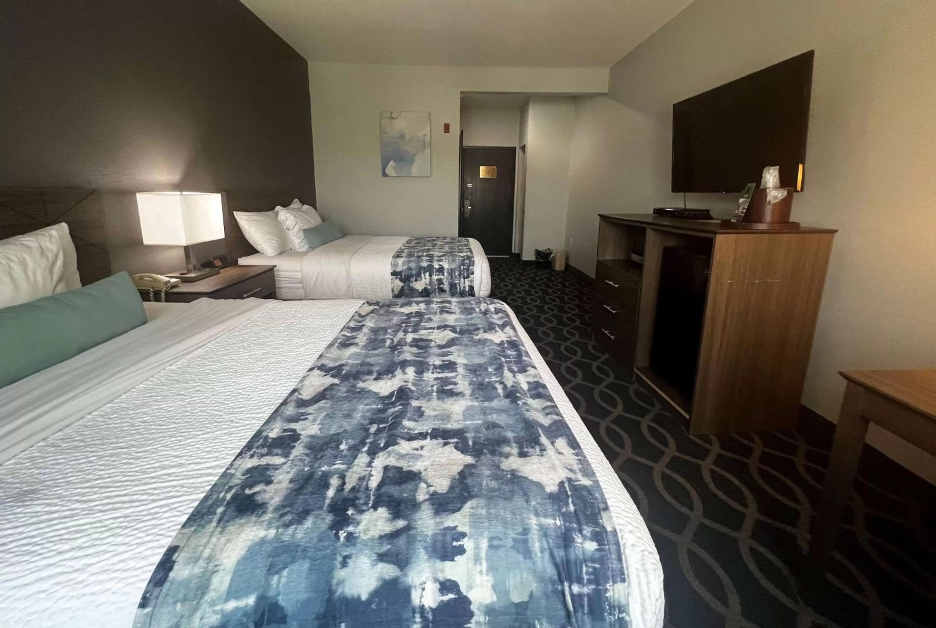 Queen Room with Two Queen Beds with Hearing Accessible Roll-In Shower - Non-Smoking in Wingate by Wyndham Humble/Houston Intercontinental Airport