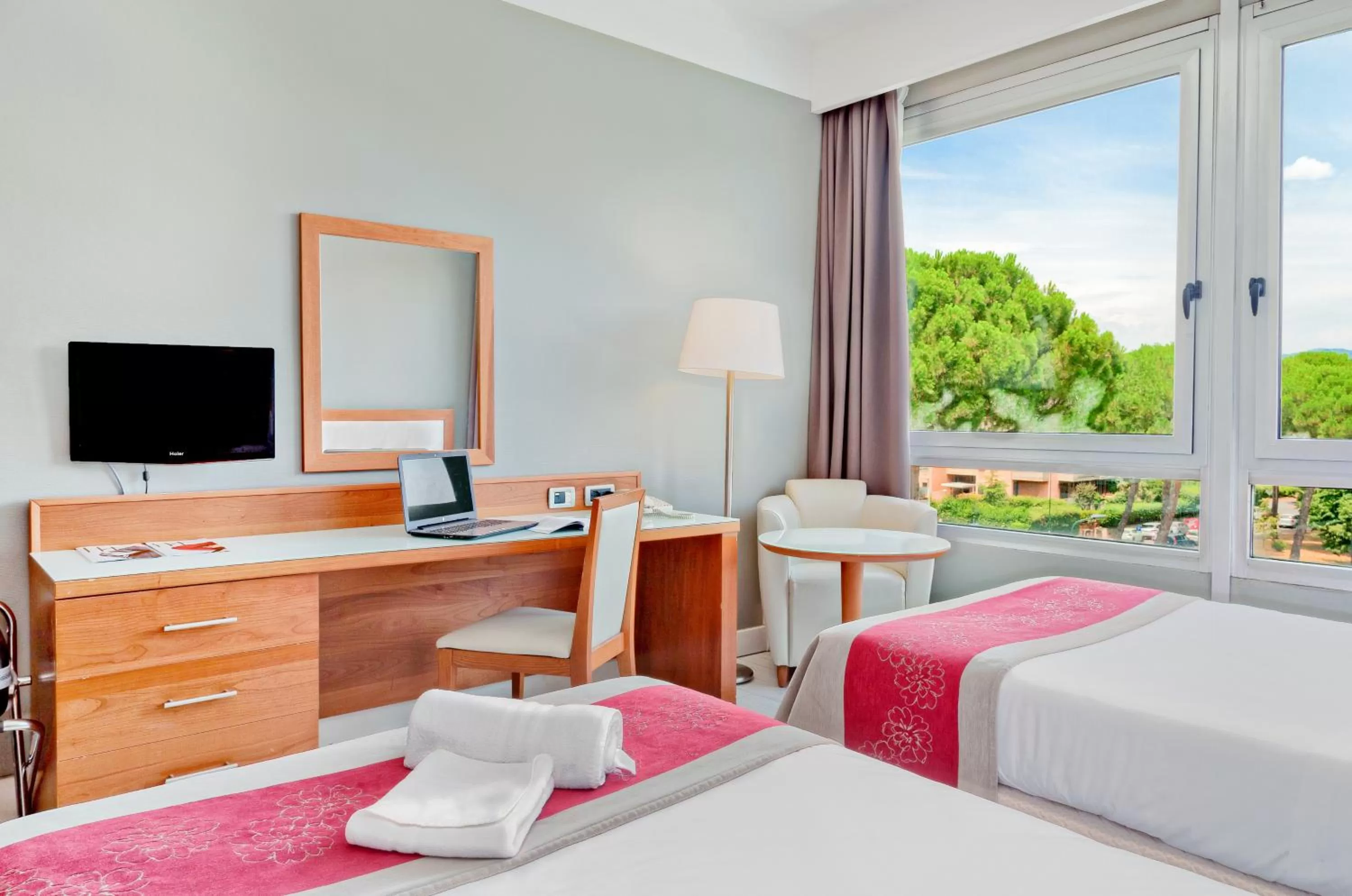 Triple Room in Italiana Hotels Florence