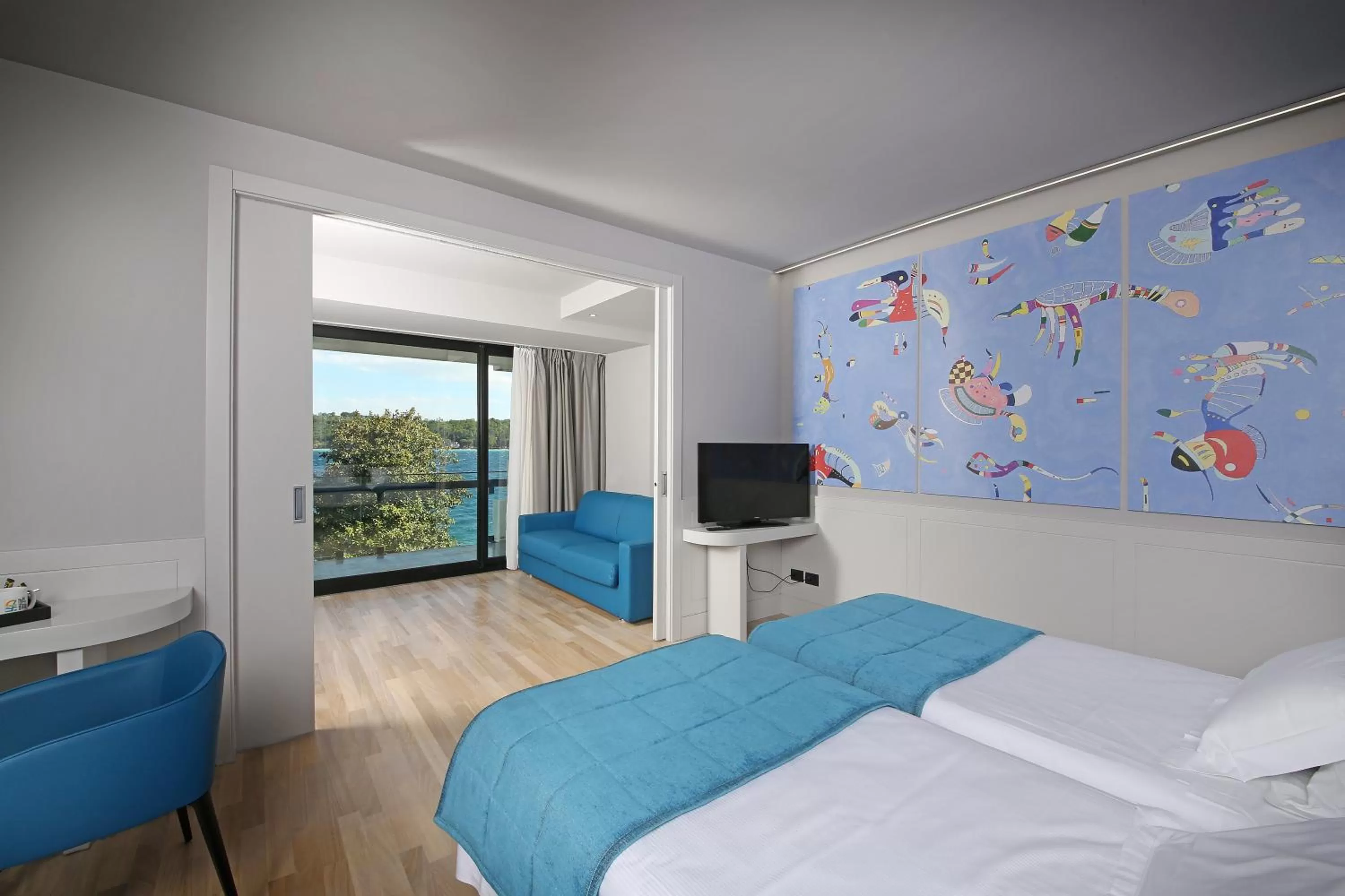Junior Suite with Balcony and Lake View - single occupancy in Hotel Salò du Parc