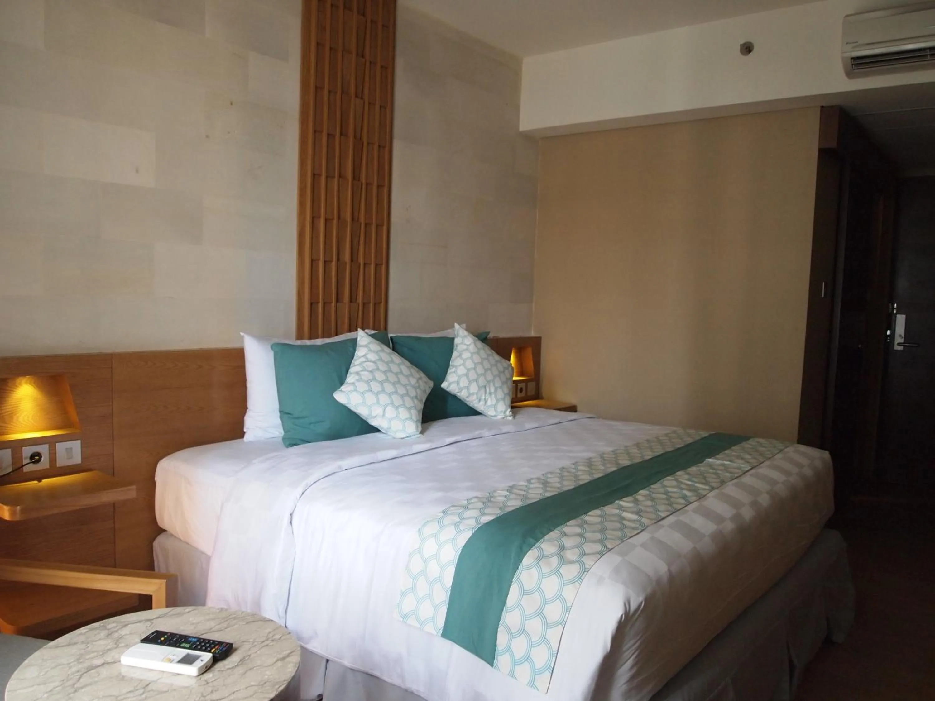Superior Double or Twin Room in Bedrock Hotel Kuta Bali