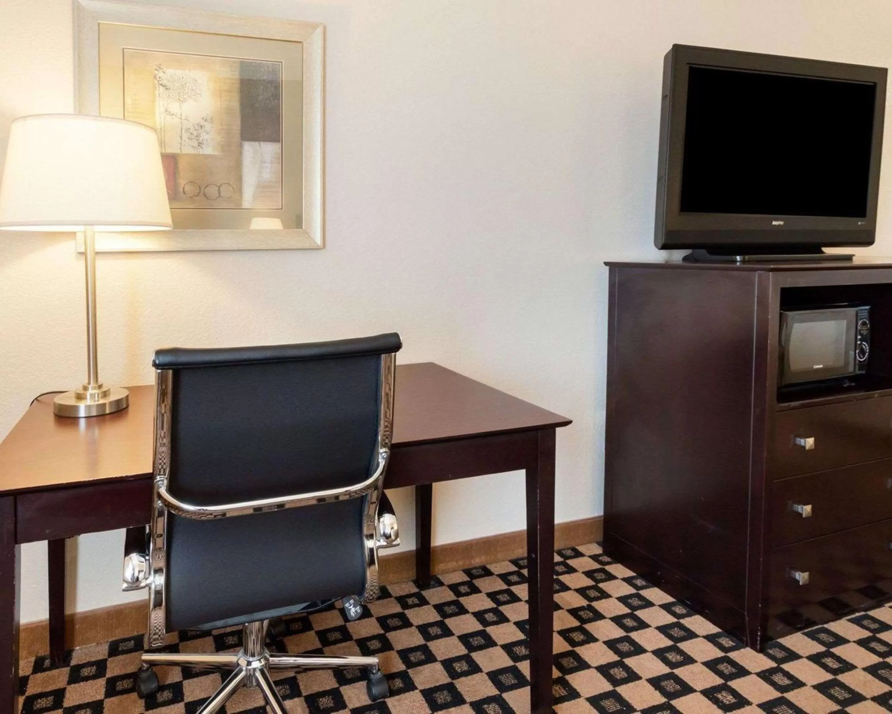 King Room - Accessible/Non-Smoking in Quality Inn and Suites Groesbeck
