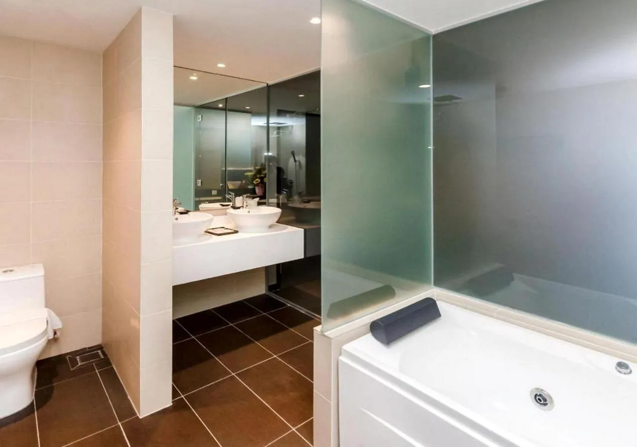 Solid Hotels