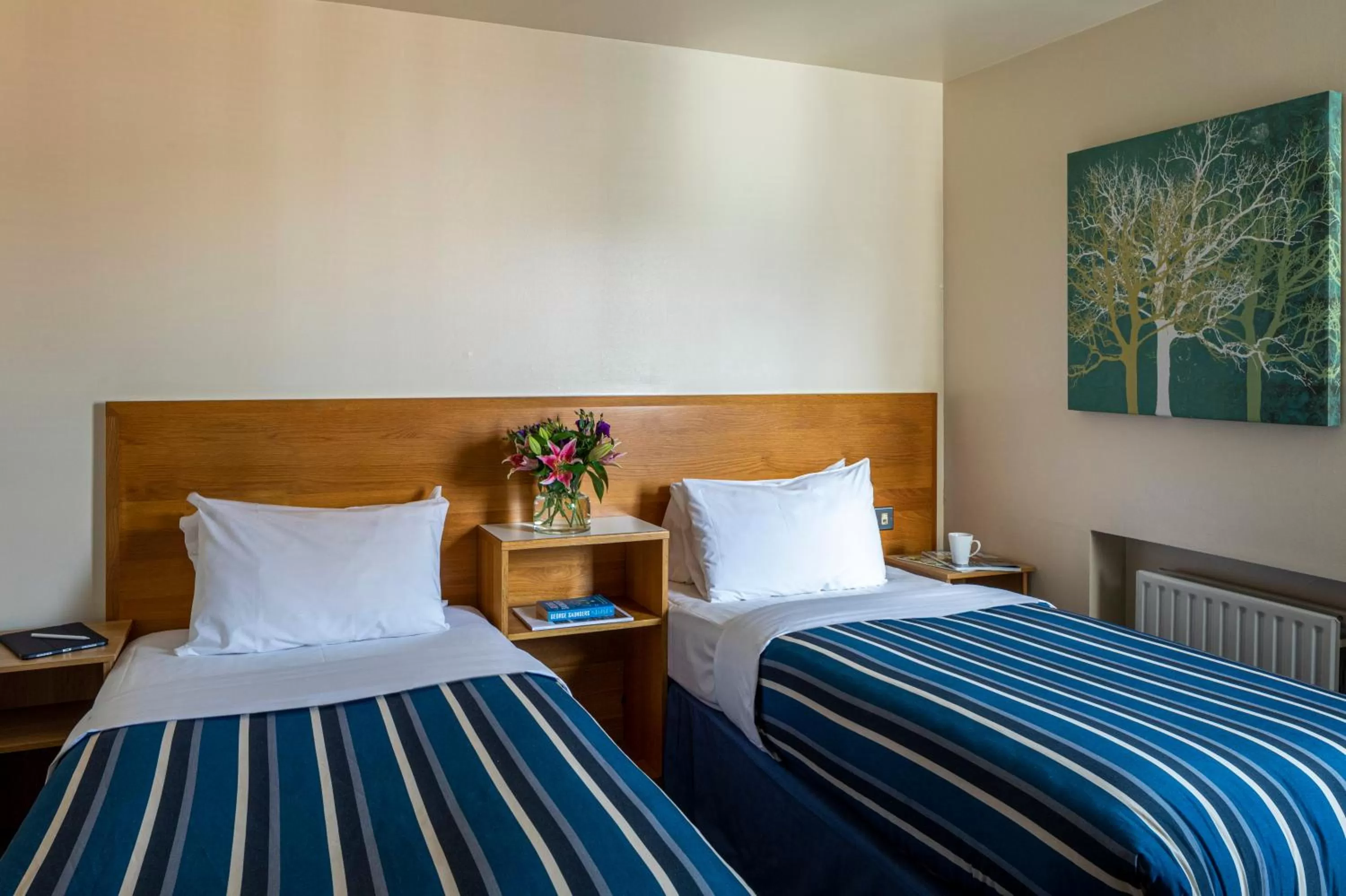 City Twin Room in St Giles London – A St Giles Hotel