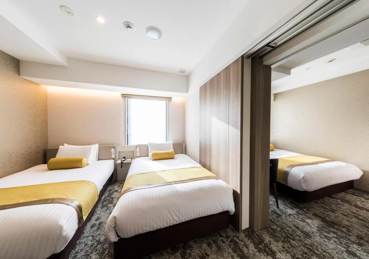 Two Connecting Rooms (2 Double Beds and 1 Single Bed) - Electronic Cigarettes in The Rise Osaka Kitashinchi