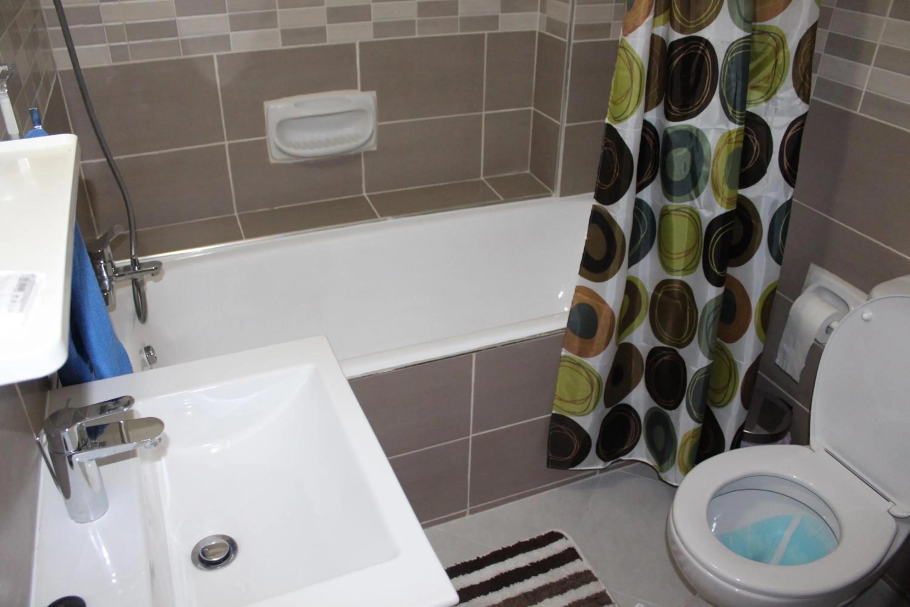 One-Bedroom Apartment with Mountain View in Petsas Apartments