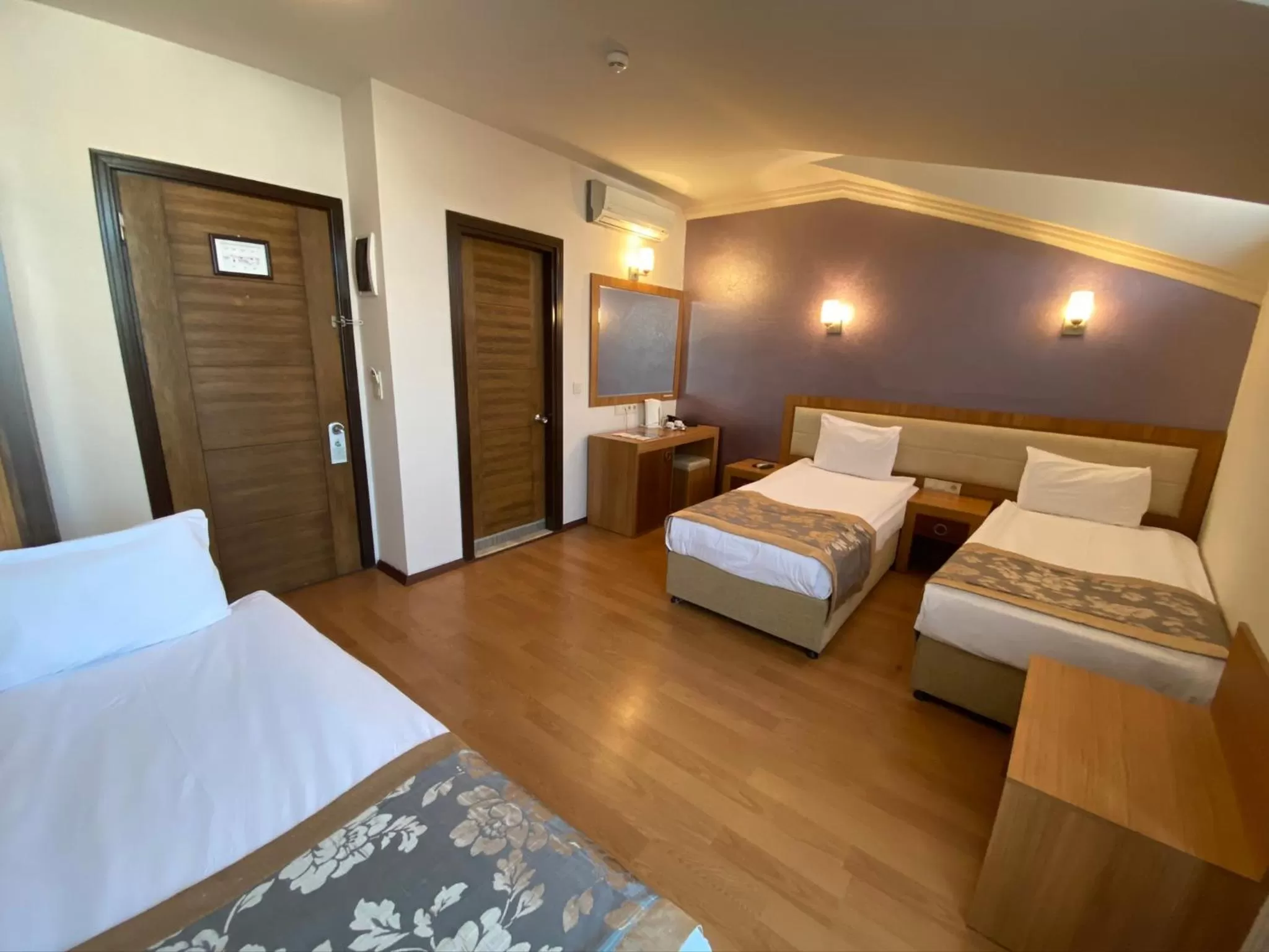 Superior Triple Room in Grand Anzac Hotel