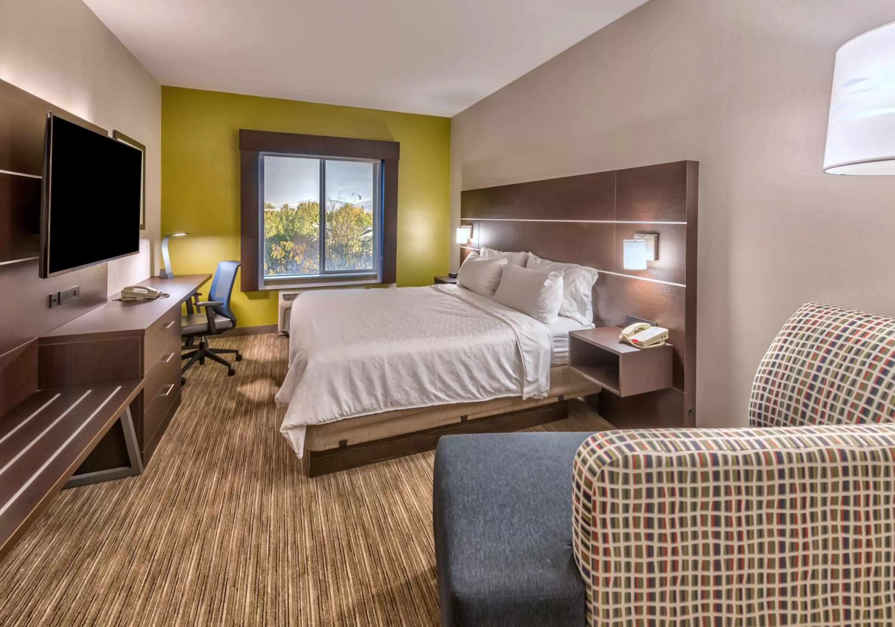 Standard King Room in Holiday Inn Express Hotel & Suites Minden by IHG