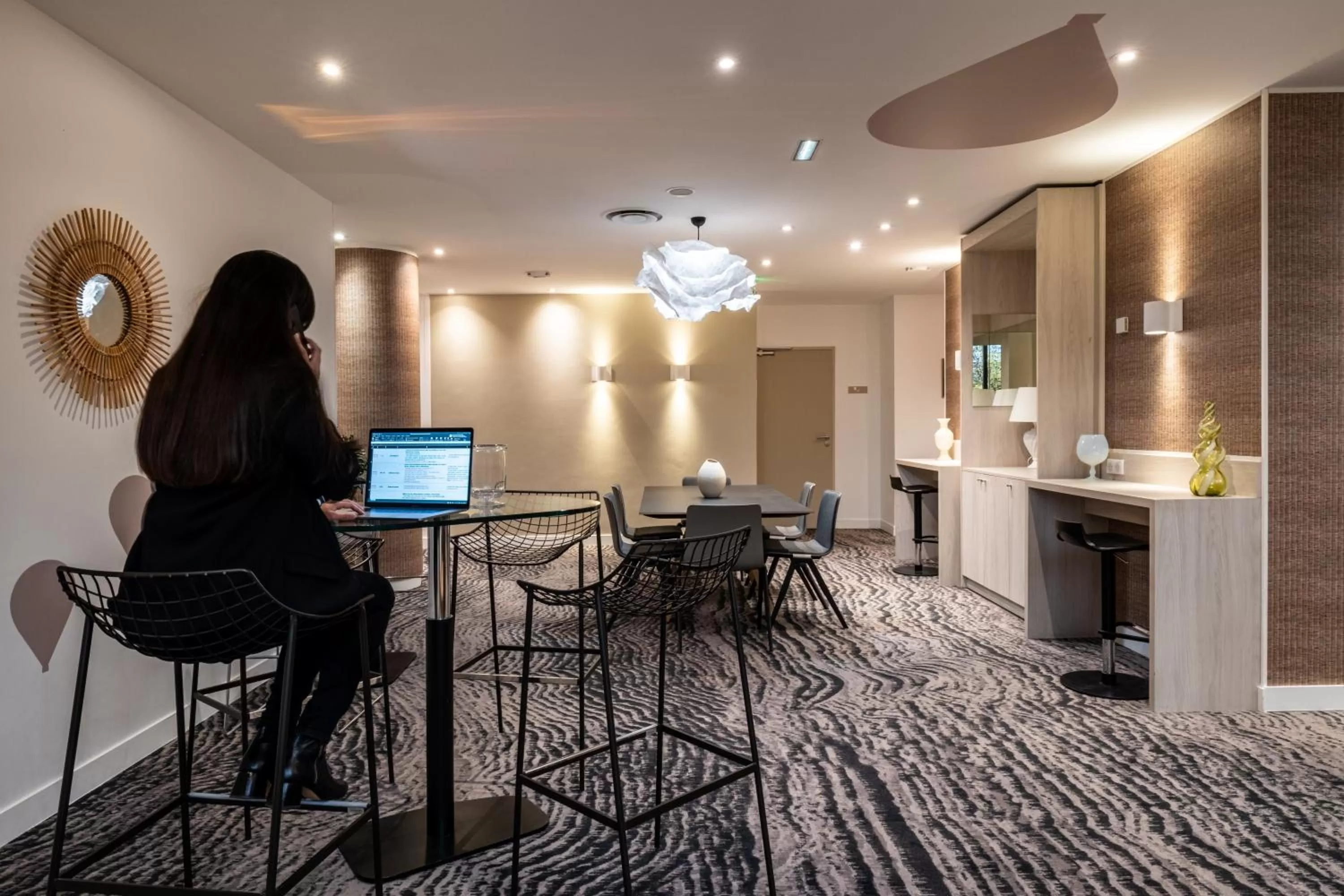 Lounge or bar in Mercure Grenoble Meylan