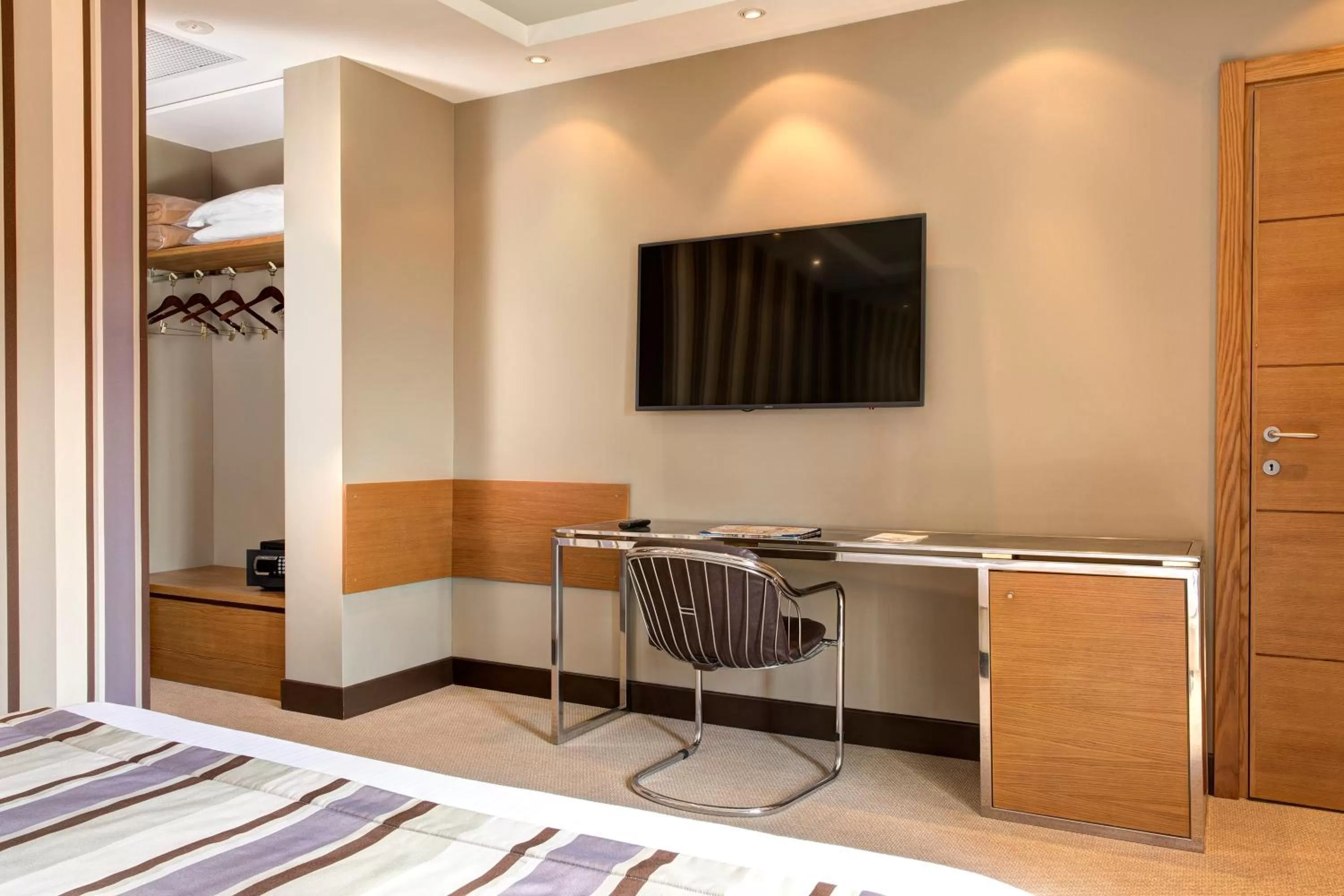 Superior Double or Twin Room in Marcella Royal Hotel - Rooftop Garden