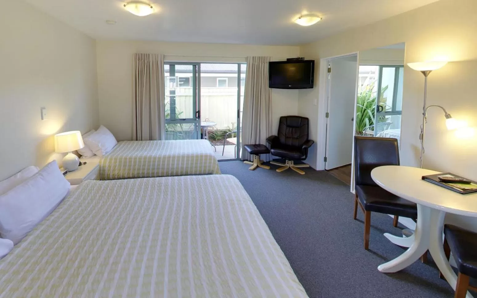 Studio with Shower - single occupancy - Ground Floor in Westport Spa Motel