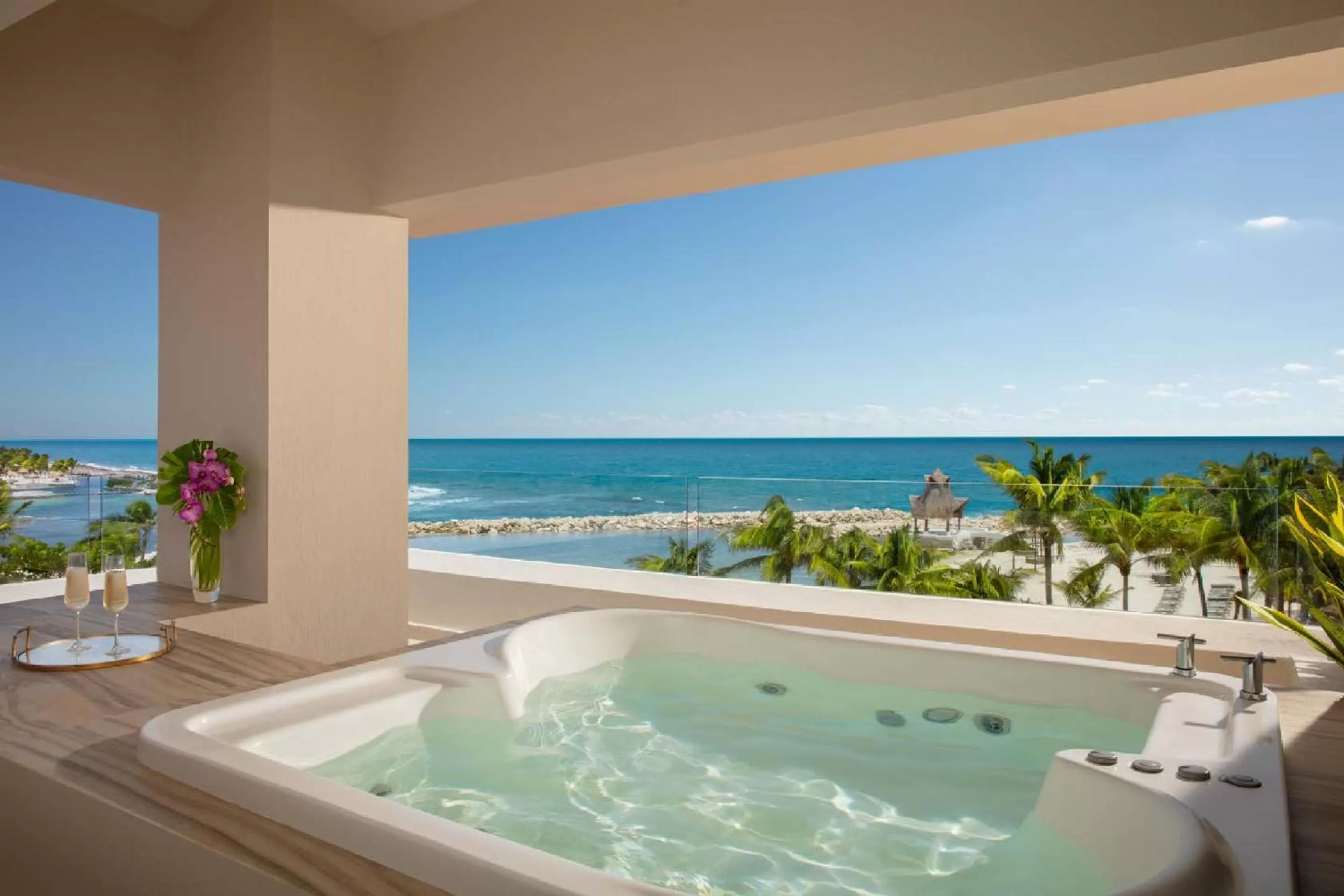Preferred Club Master Suite Ocean Front With Hot Tub (MSKPO) in Dreams Aventuras Riviera Maya - All Inclusive
