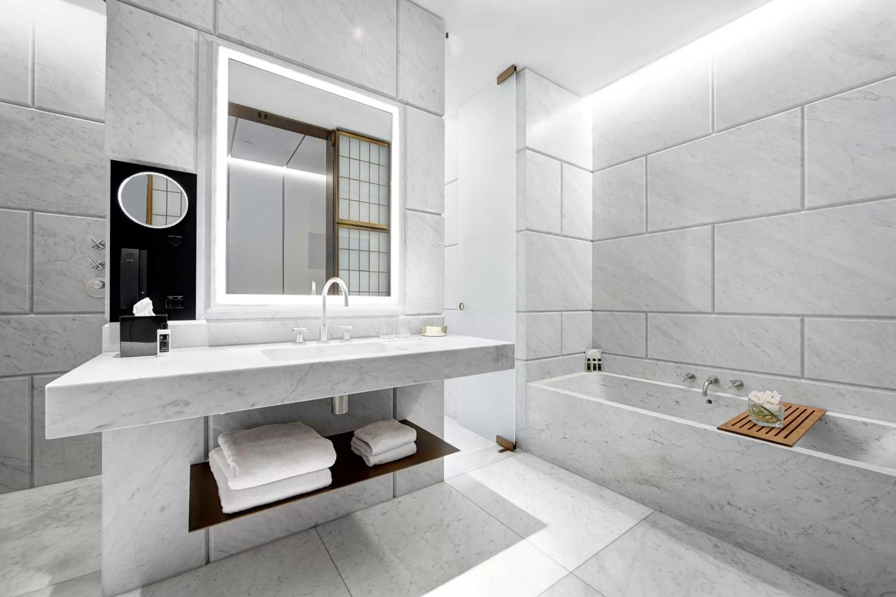 Grand Deluxe King or Twin Room in Hotel Cafe Royal