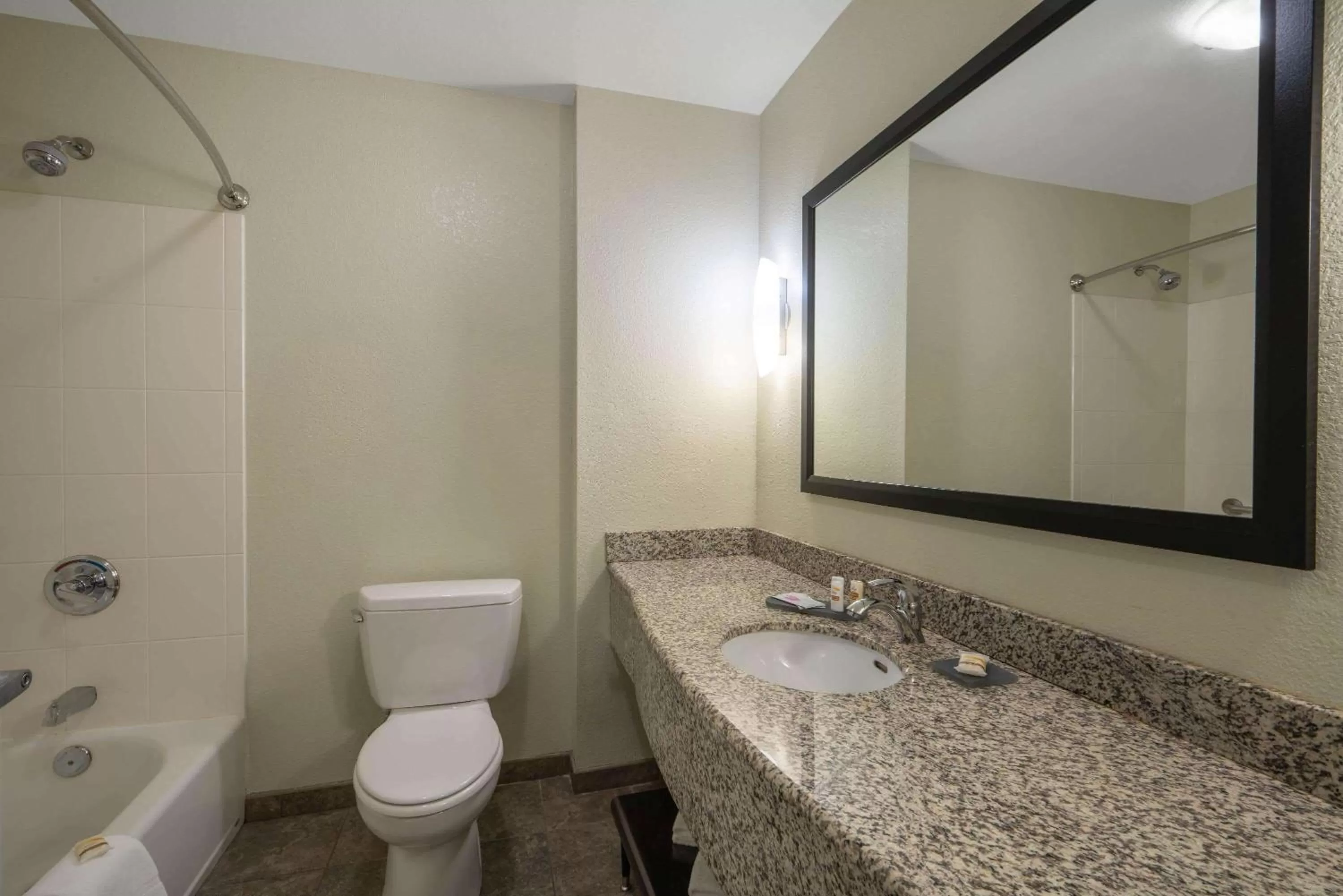 Deluxe Executive Room with Two Queen Beds - Non-Smoking in La Quinta Inn & Suites by Wyndham Loveland Estes Park
