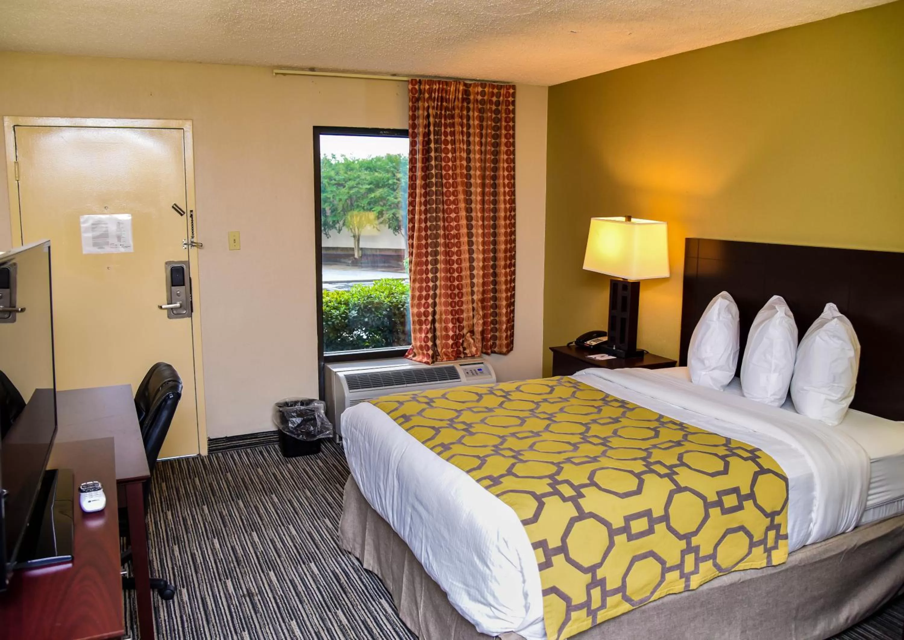Double Room - Non-Smoking  in Baymont by Wyndham Columbus GA
