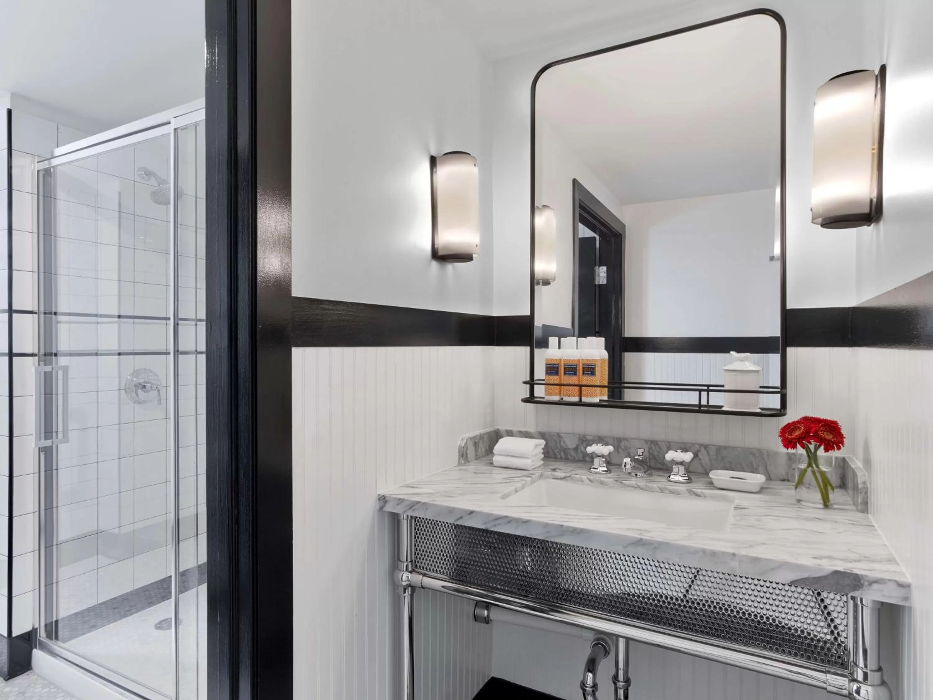 Deluxe Junior Suite in Hotel Revival Baltimore