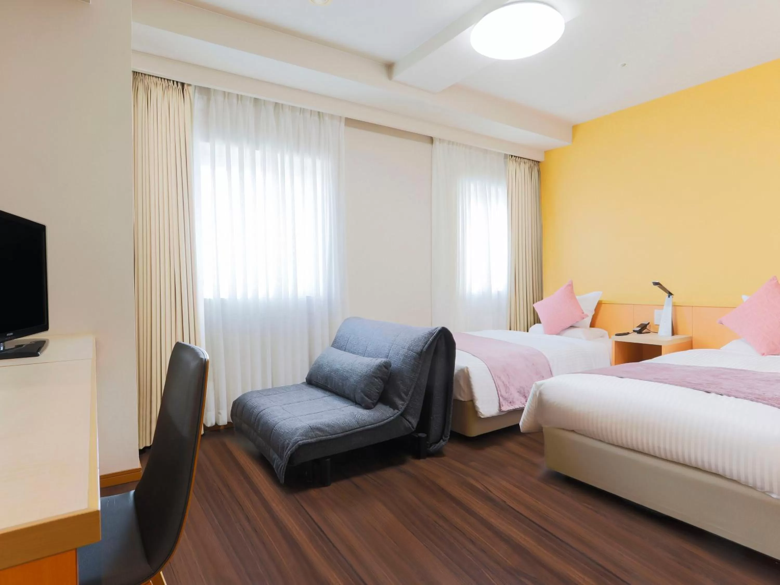 Standard Twin Room High Floor - single occupancy - Non-Smoking in ART HOTEL Aomori