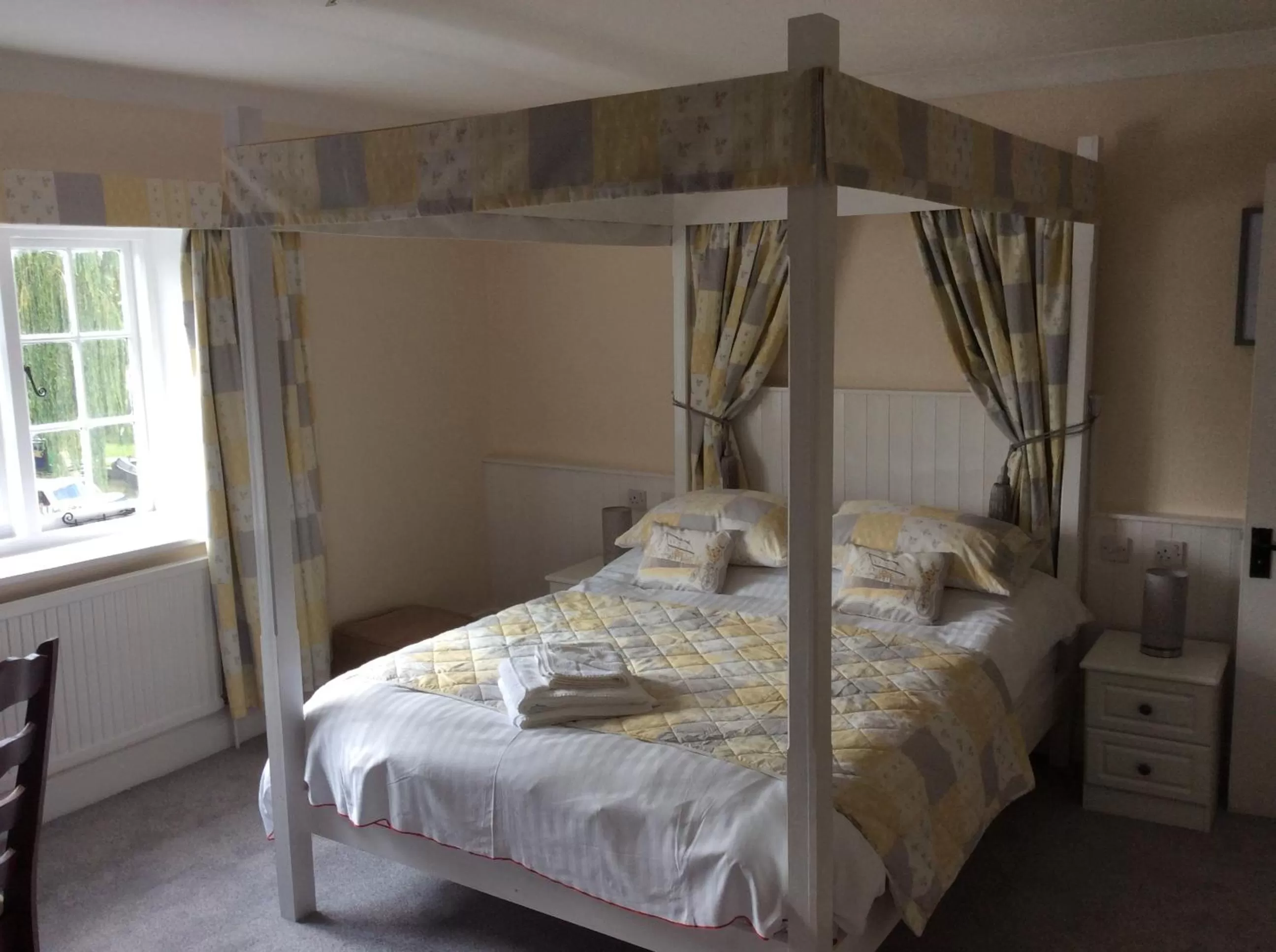 Superior Double Room in The Highwayman Hotel