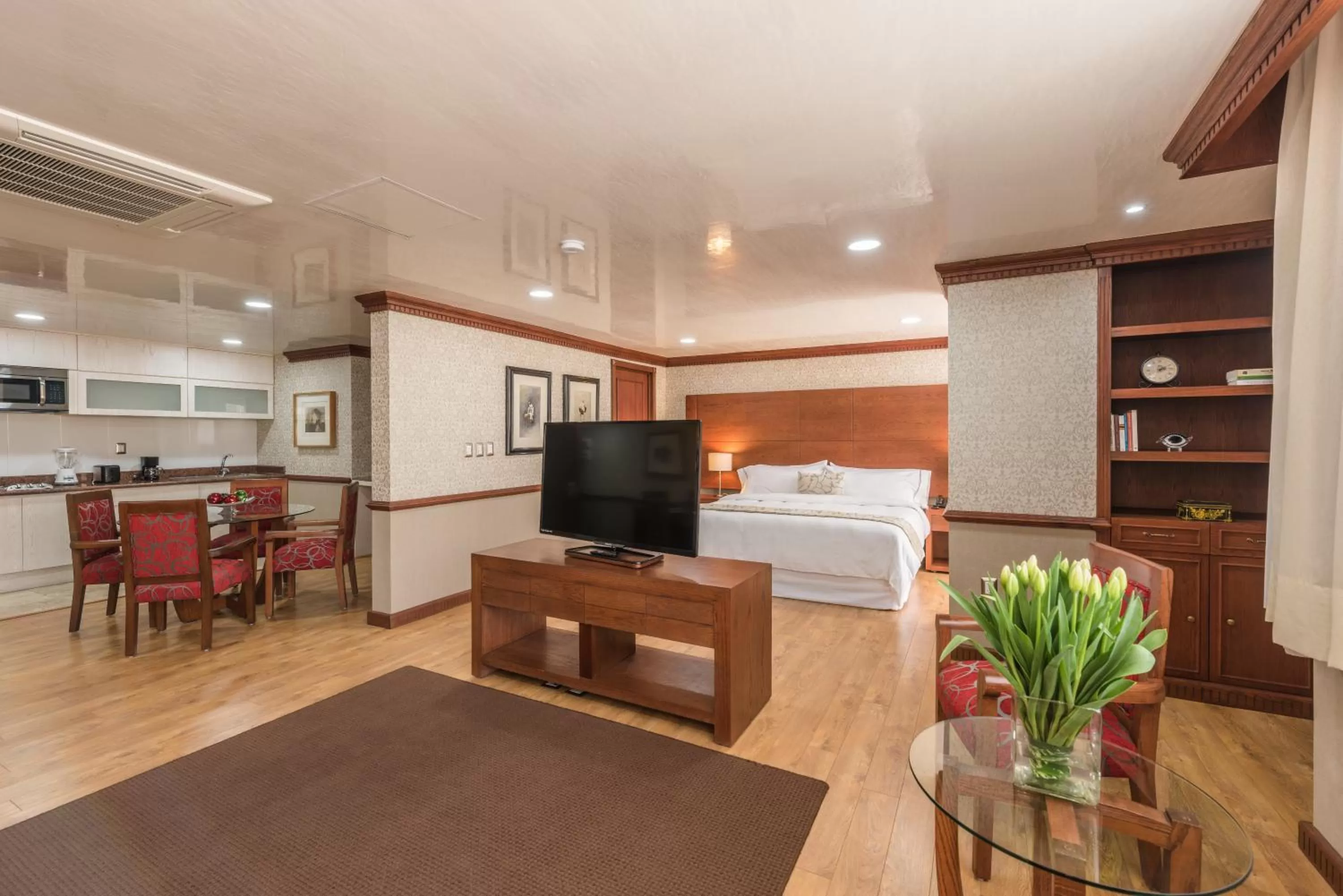 Penthouse Apartment in Suites Perisur Apartamentos Amueblados