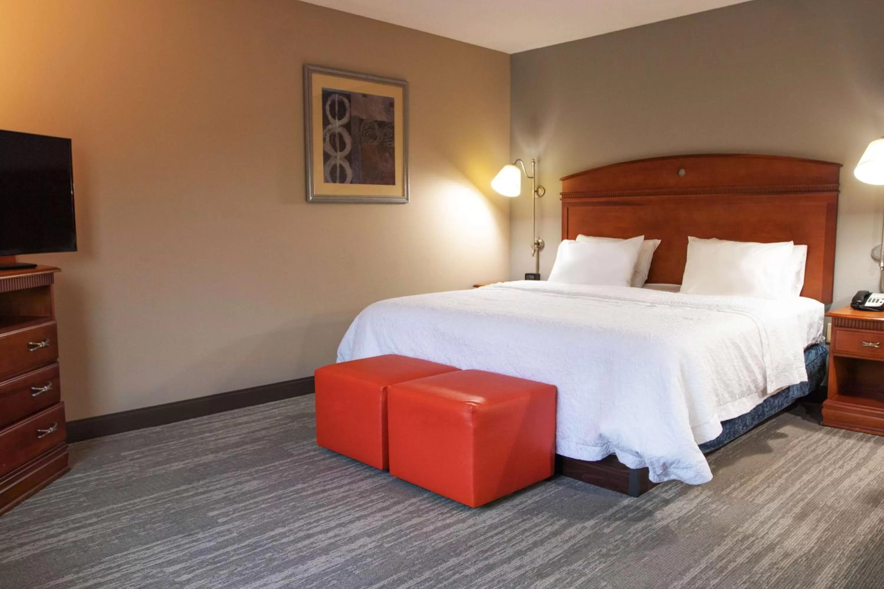 King Room - Hearing Access/Non-Smoking in Hampton Inn Gloucester