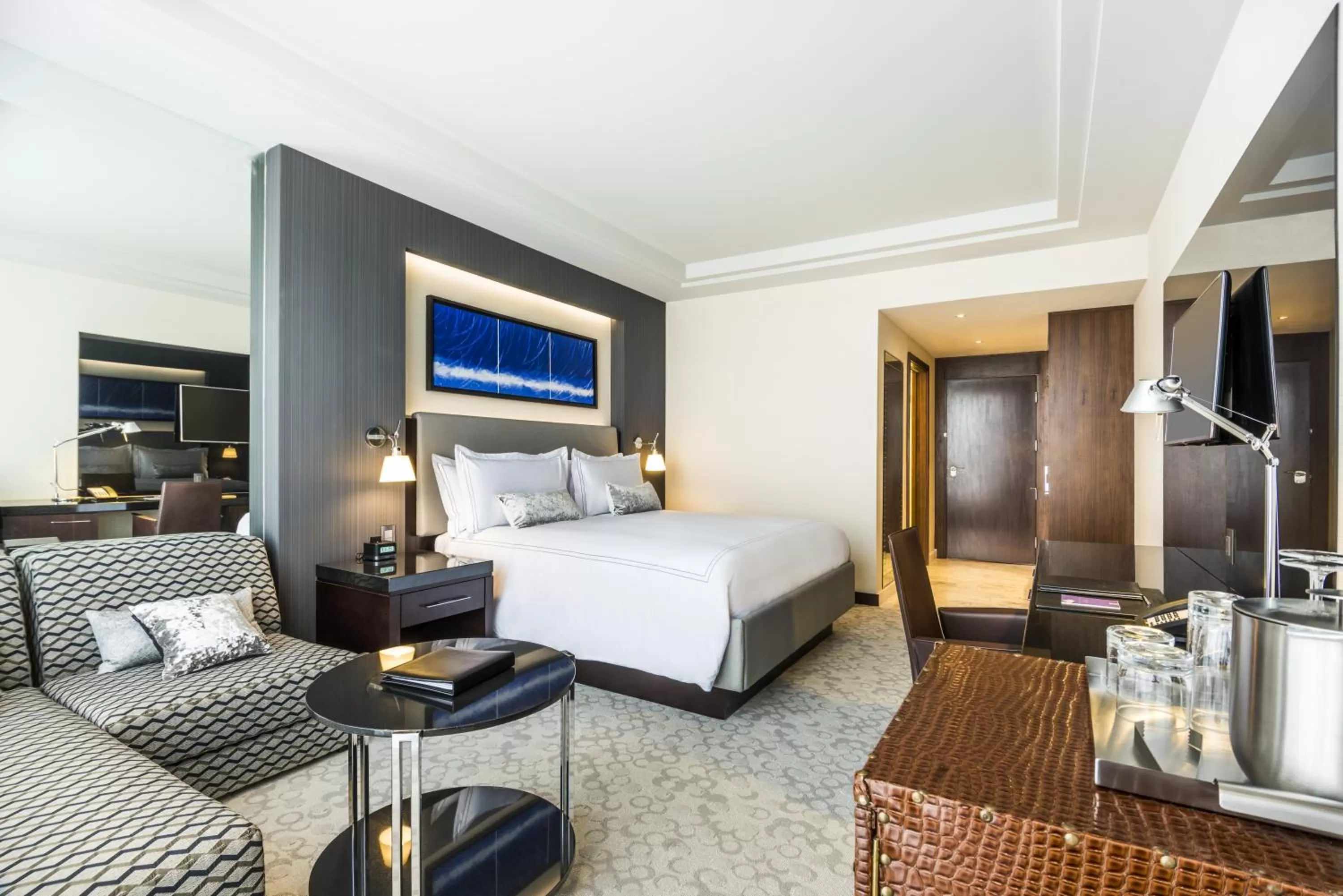 King Room with Roll-In Shower - Disability Access in Hyatt Regency San Luis Potosi