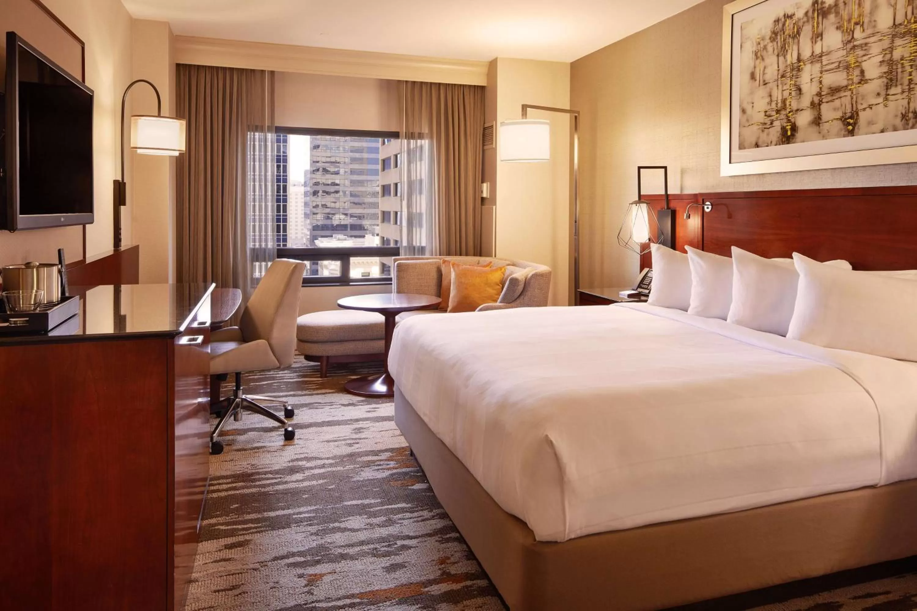 King Room with Transfer Shower - Mobility Access in Hilton Denver City Center