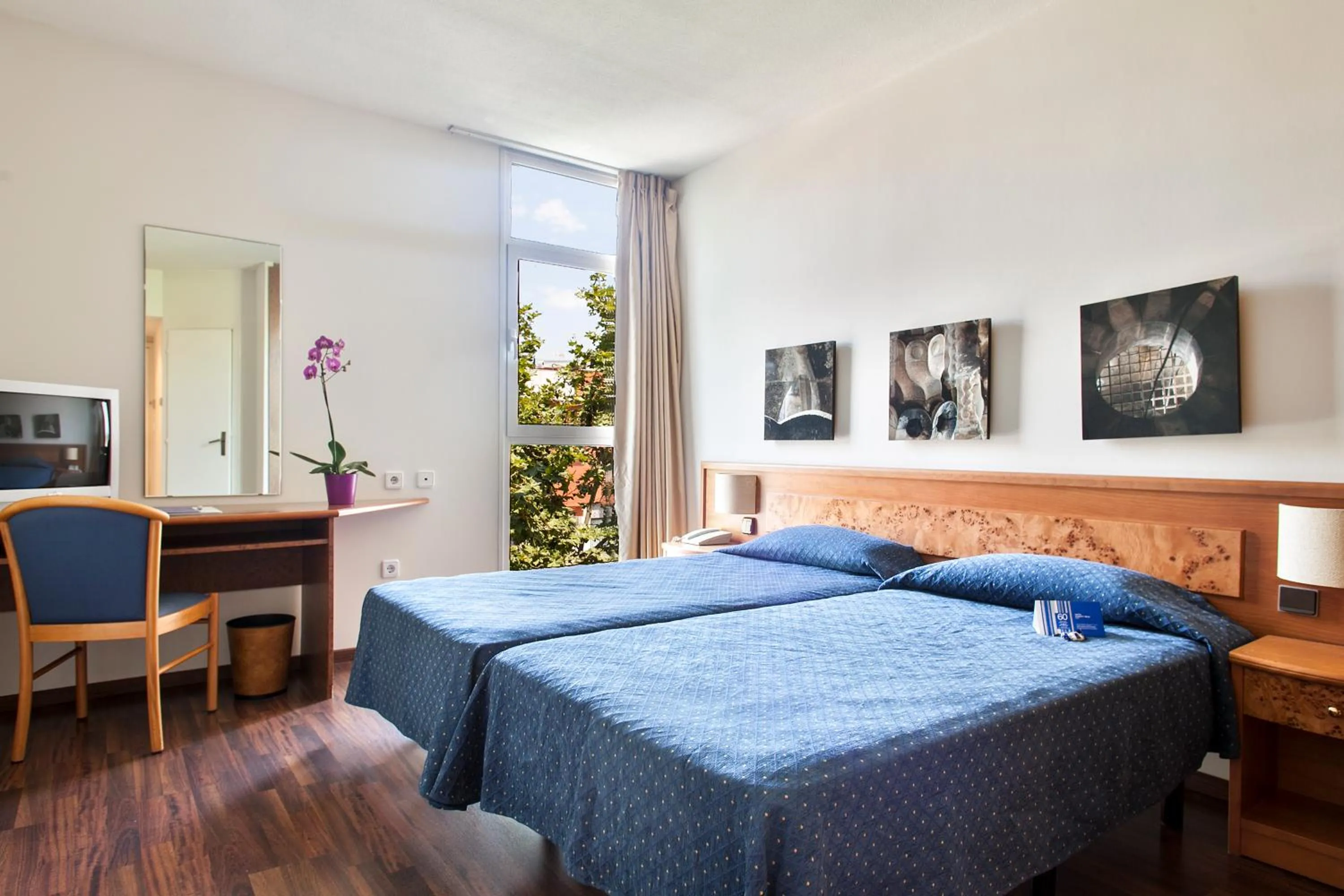 Triple Room in Crisol Quality Reus