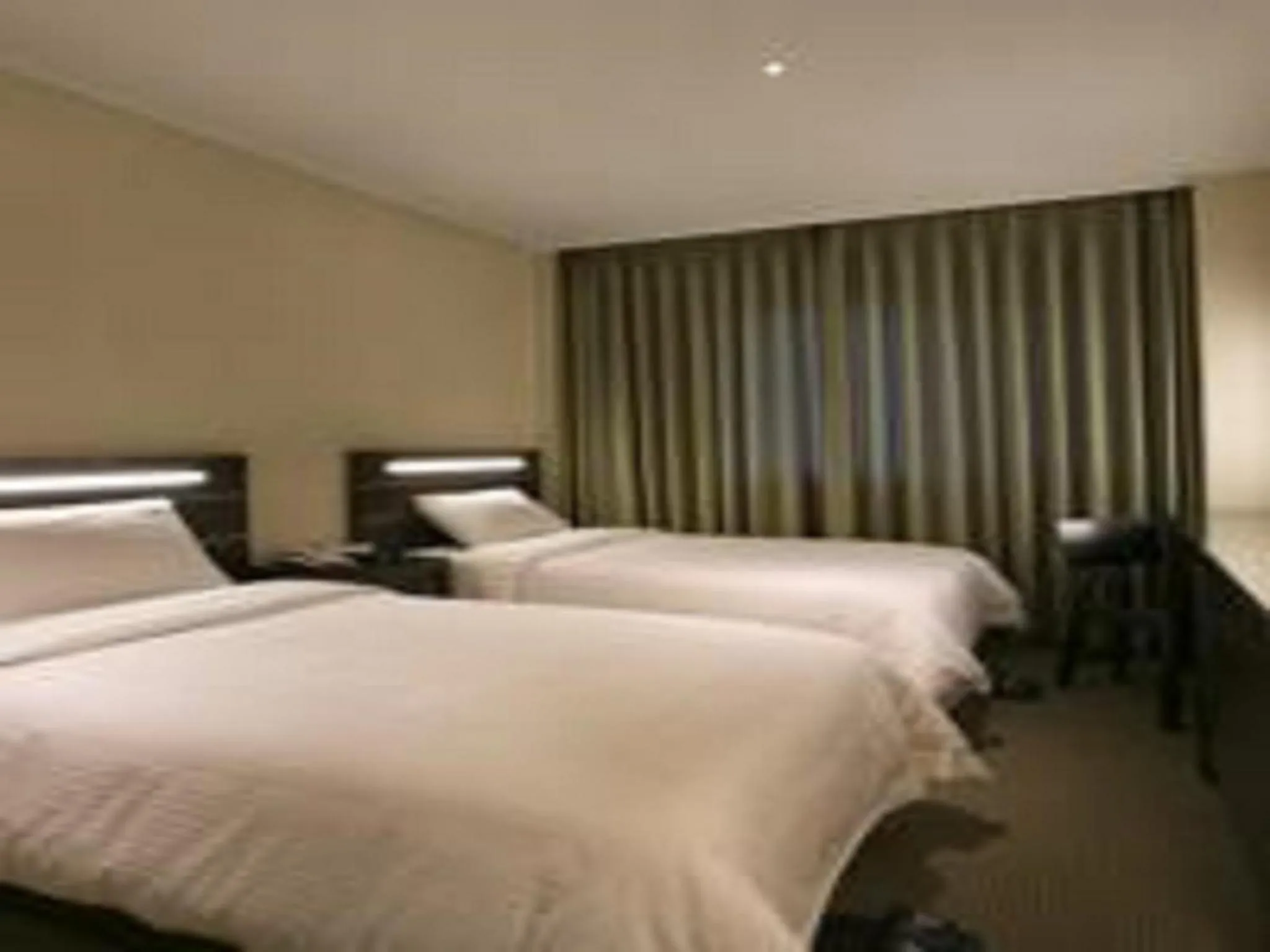 Superior Twin Room in Busan Tourist Hotel