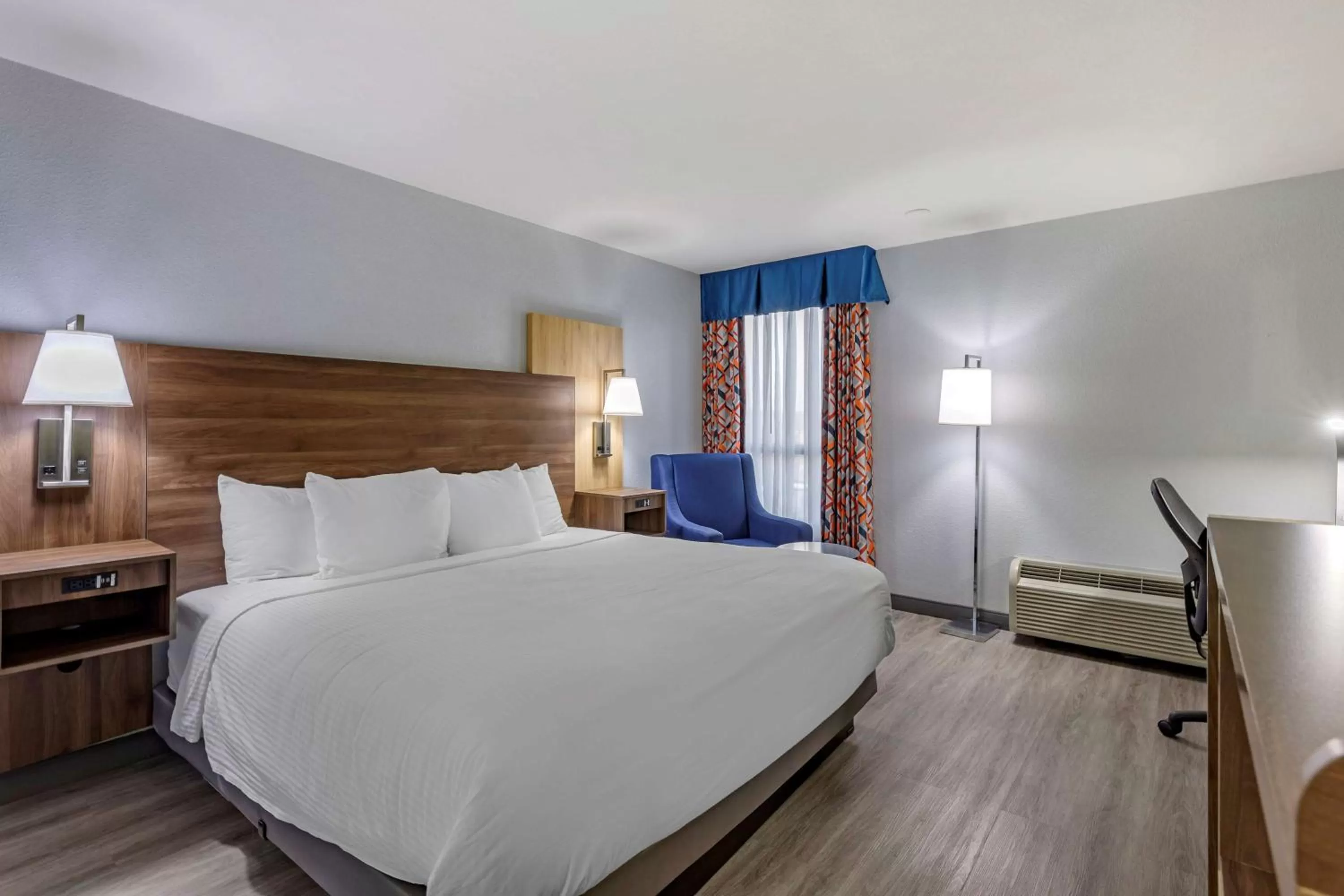 King Room - Disability Access in Best Western Plus St. Louis West-Westport
