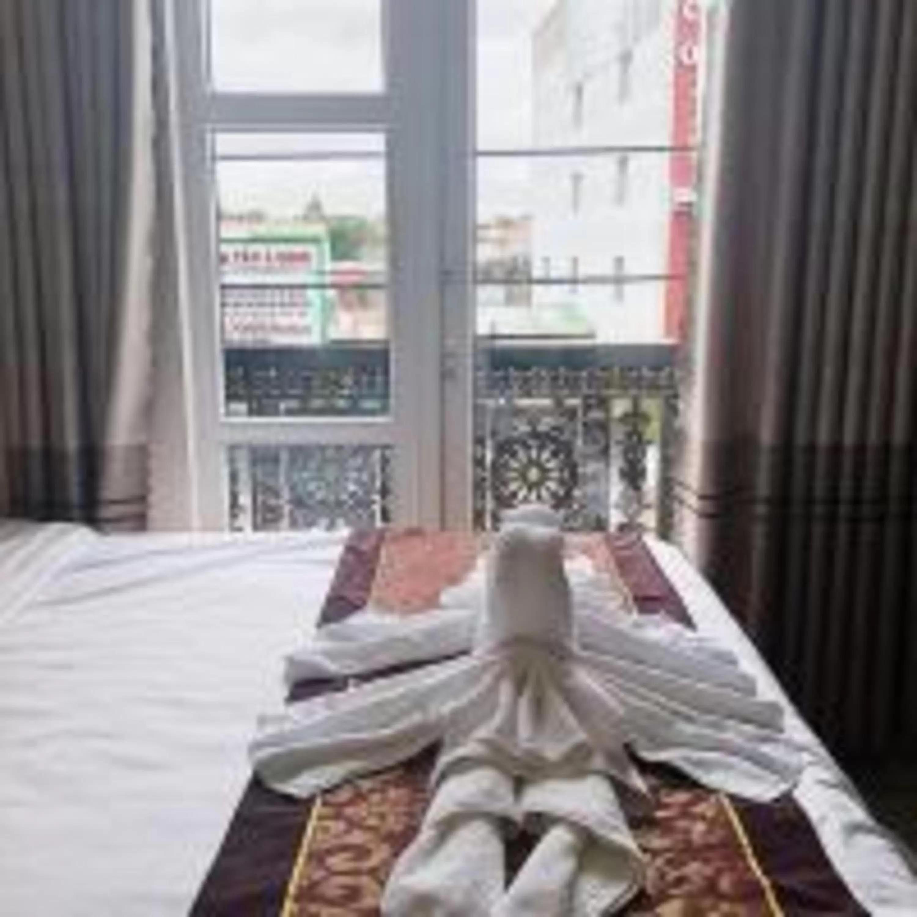 Deluxe Double Room in Kim Ngân Hotel Buôn Ma Thuột