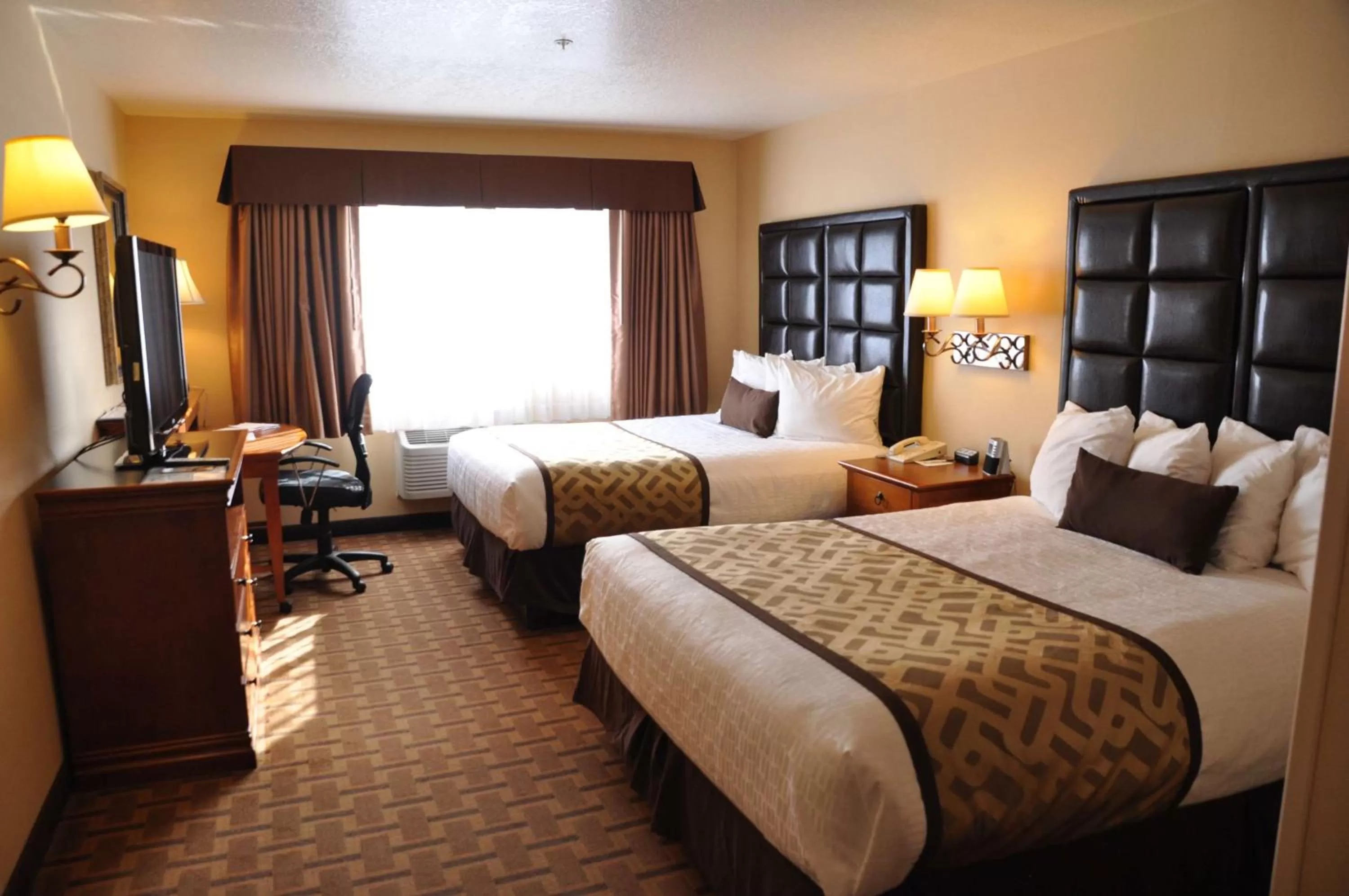Queen Room with Two Queen Beds in Best Western Plus Meridian