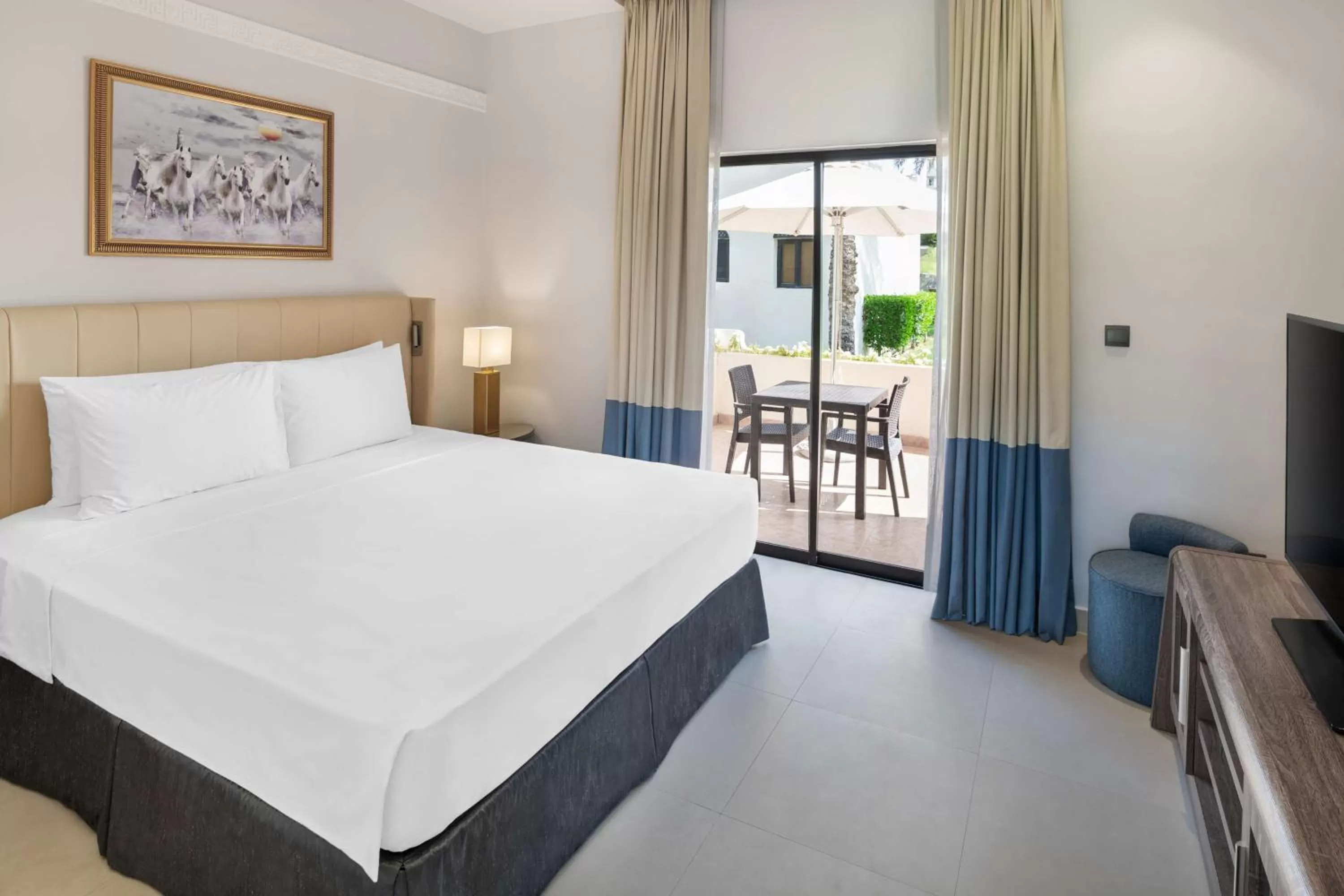 One-Bedroom Villa with Terrace - complimentary access to Cobra Waterslide in Radisson Blu Hotel & Resort, Al Ain