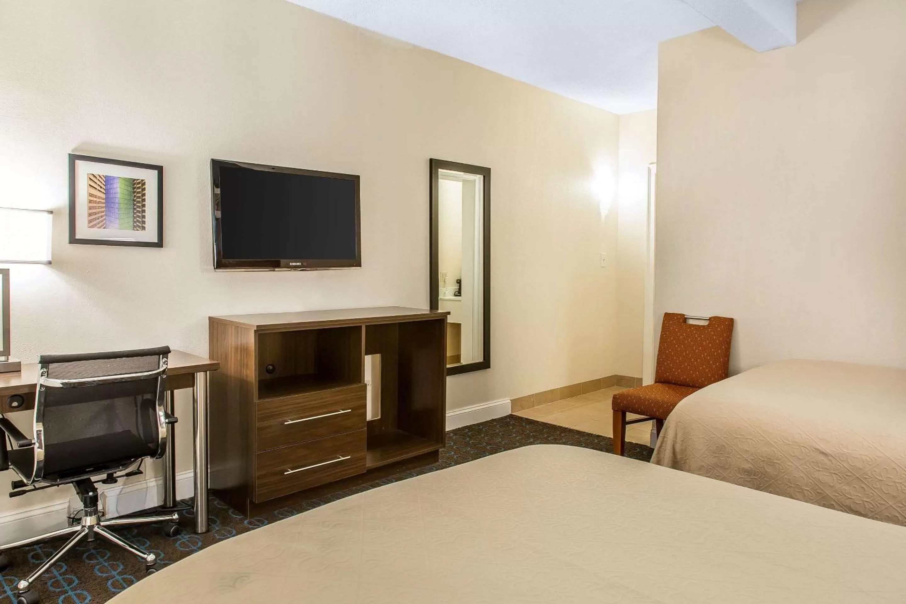 Standard Double Room with Two Double Beds - Non-Smoking in Quality Inn & Suites Middletown - Newport