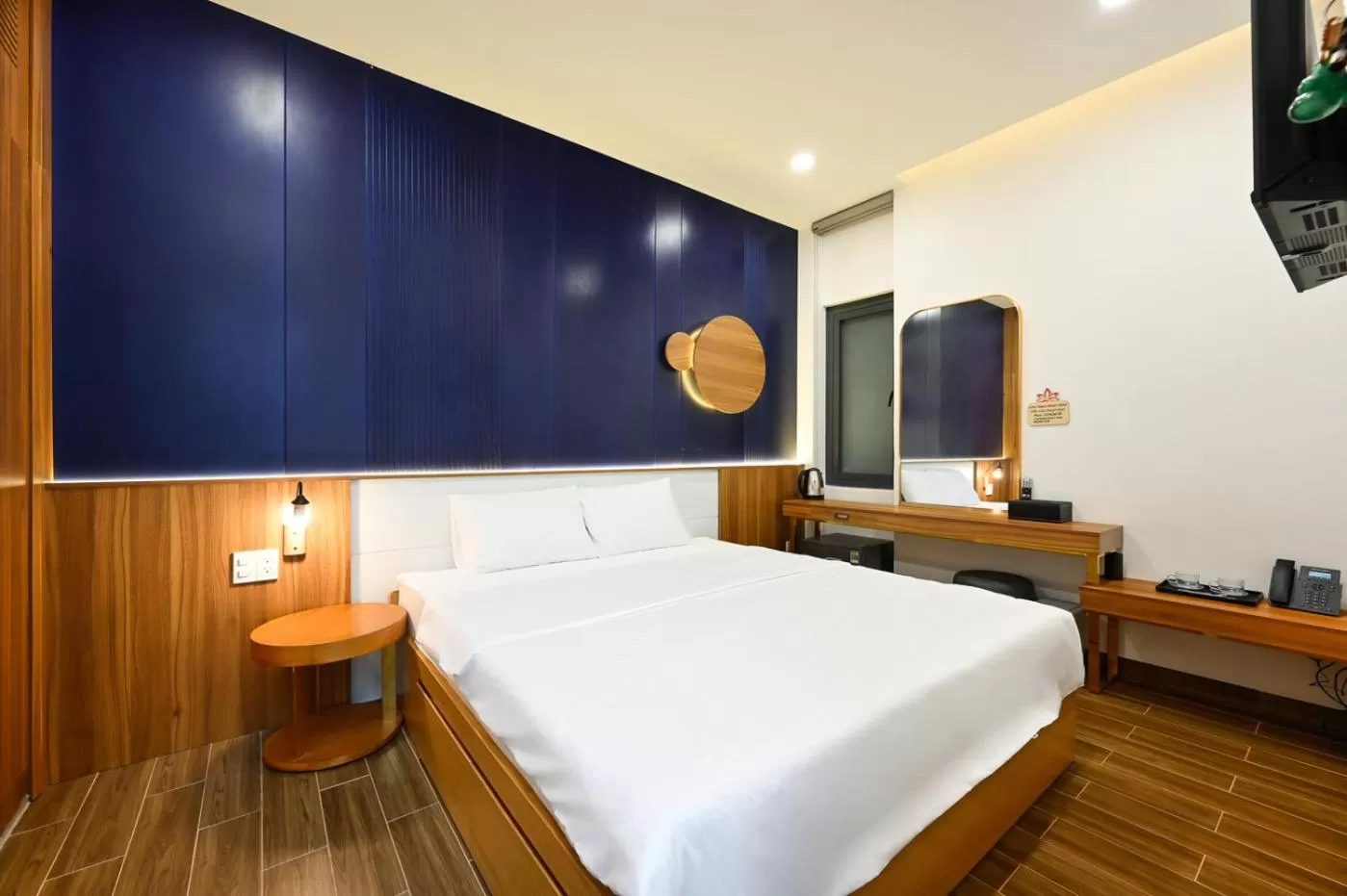 Standard Double Room in Lotus Airport Hotel Saigon